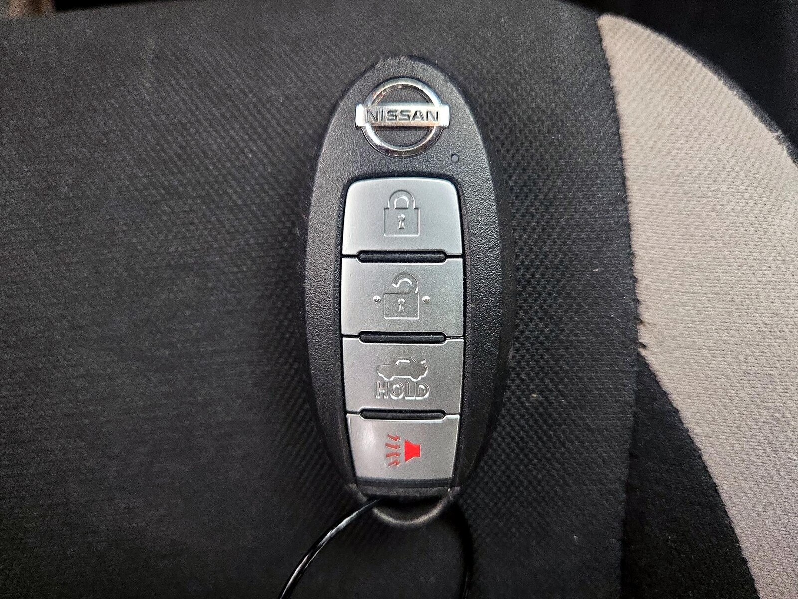 2022 Nissan Versa Sedan SV - Photo 23