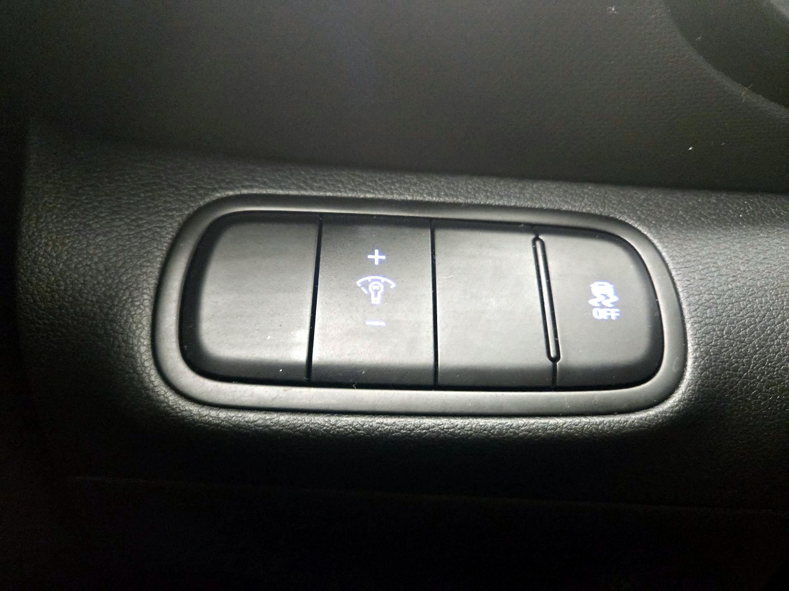 2024 Hyundai Venue SE - Photo 14