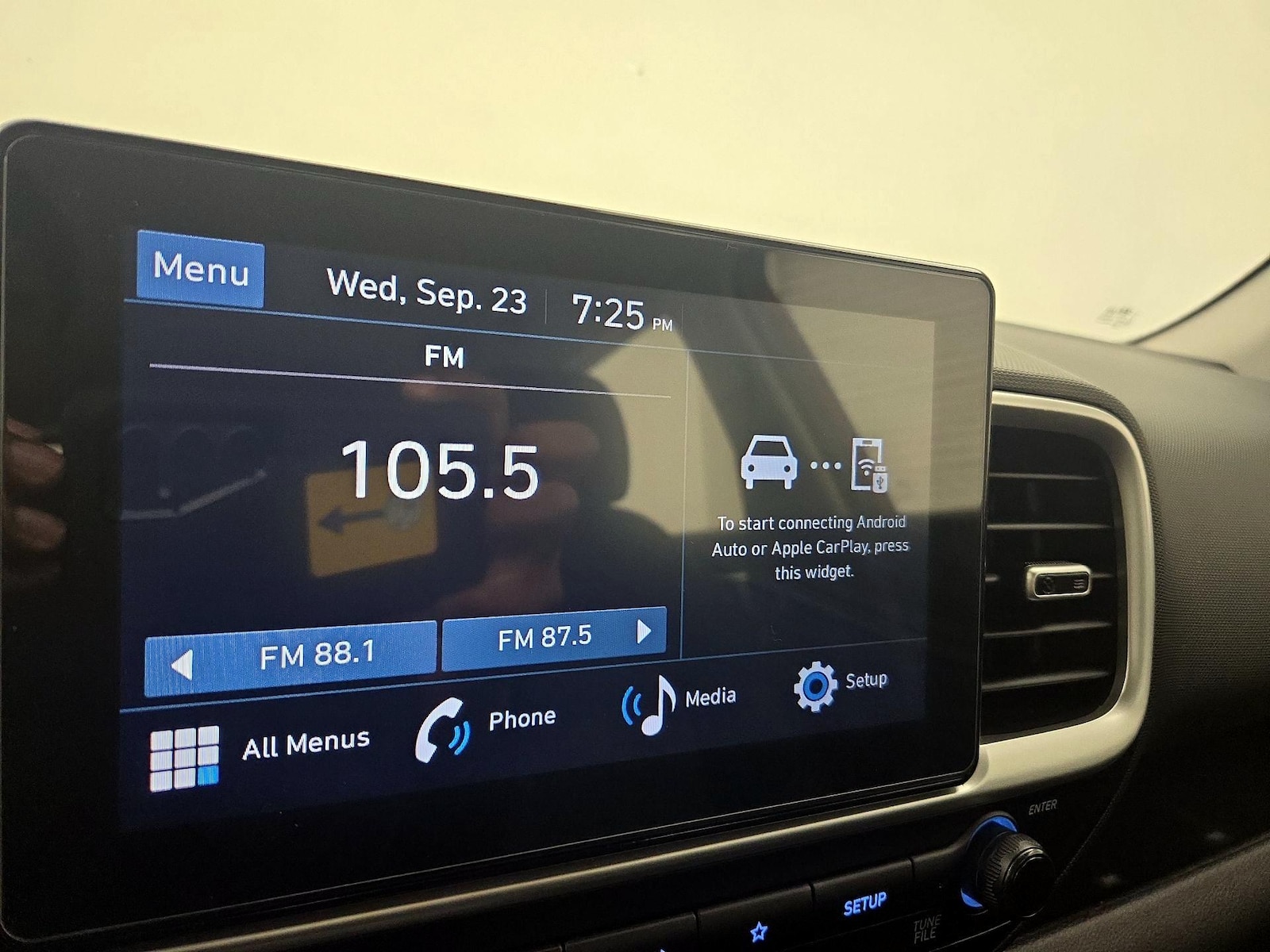 2024 Hyundai Venue SE - Photo 16