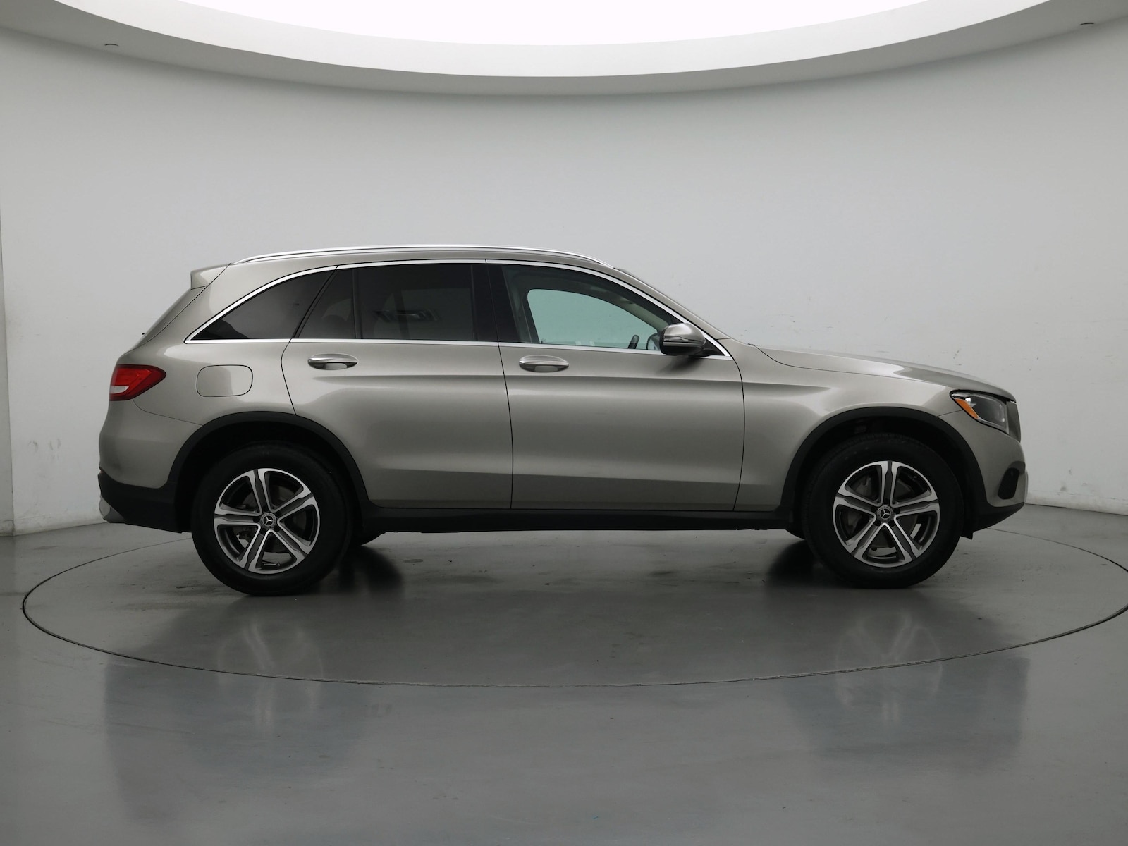 2019 Mercedes-Benz GLC GLC300 - Photo 8