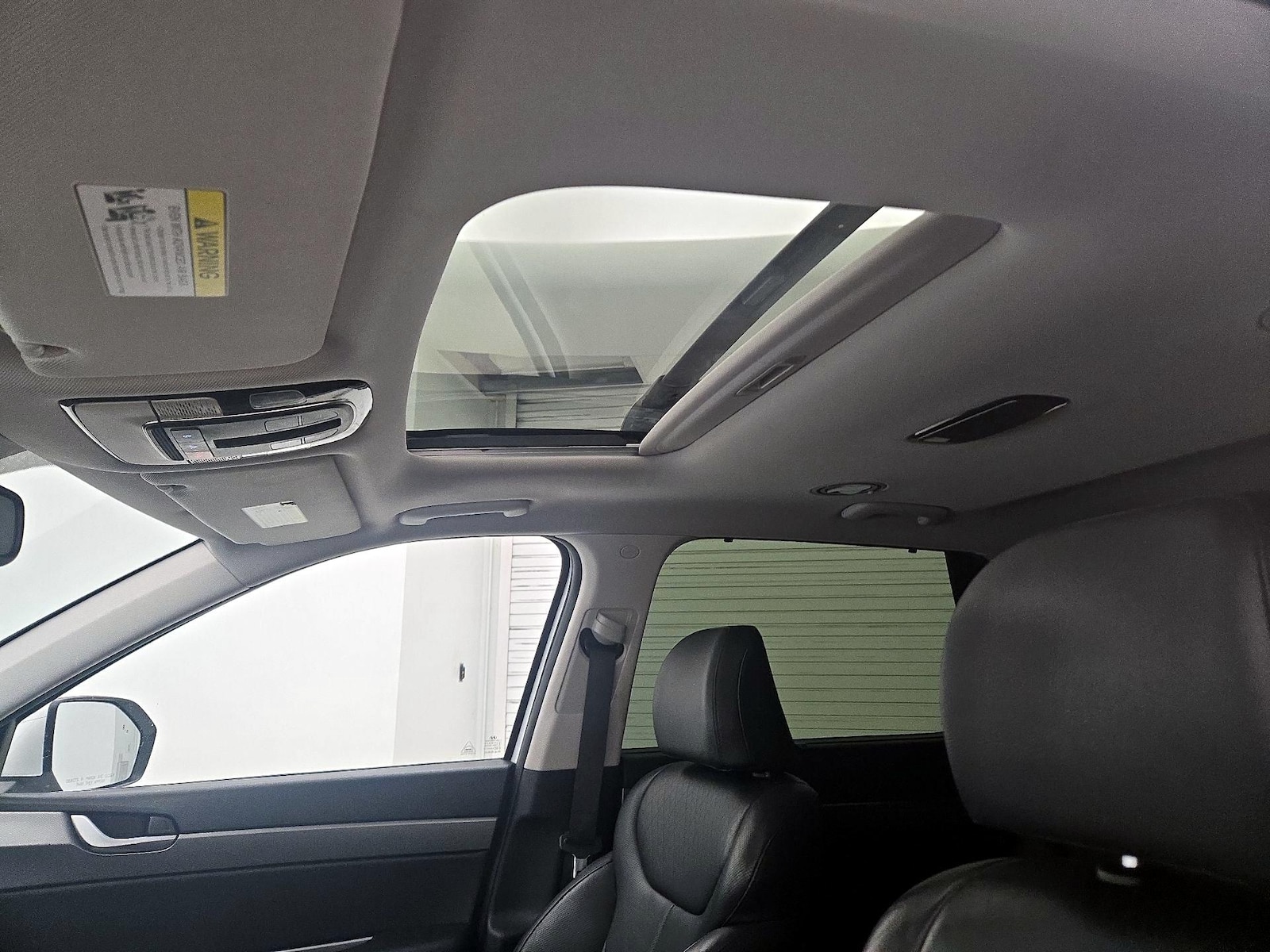 Sunroof(s) & Overhead Airbags