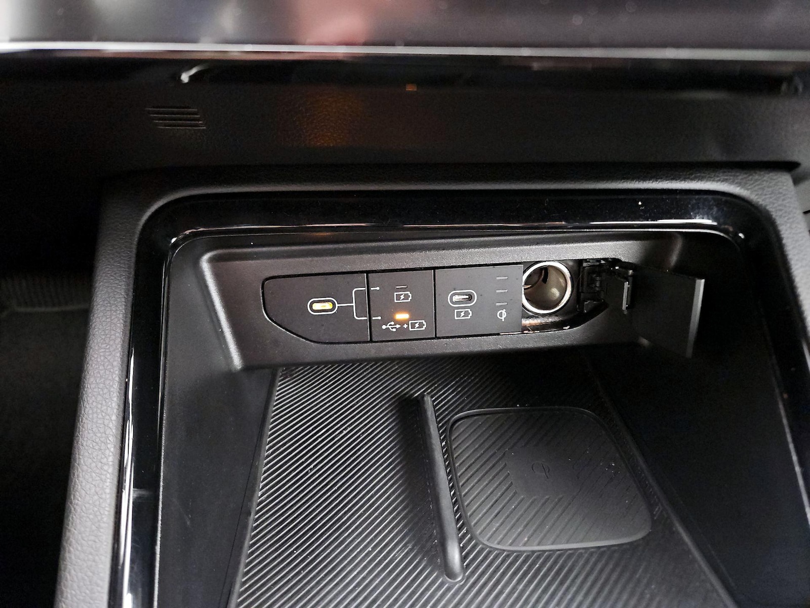 2026 Kia K5 GT-Line - Photo 17