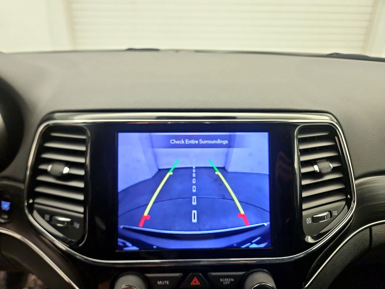 2020 Jeep Grand Cherokee Limited - Photo 15