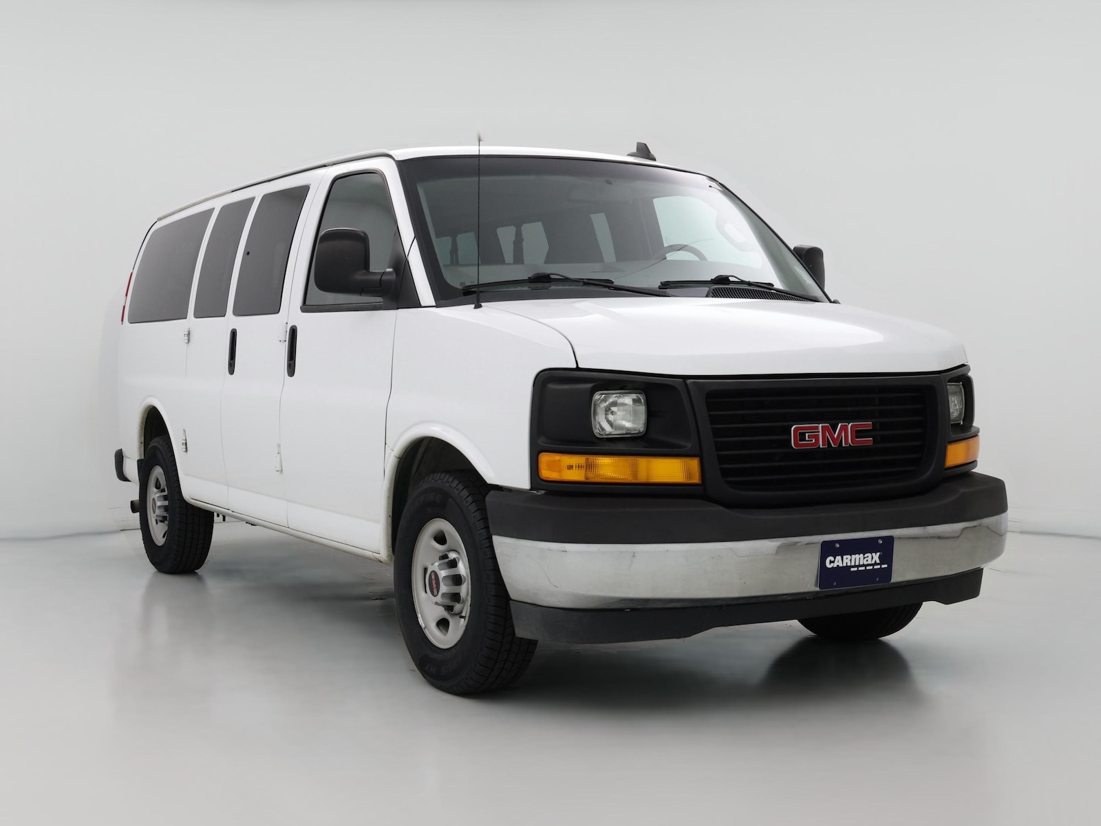 2017 GMC Savana Passenger 1LS