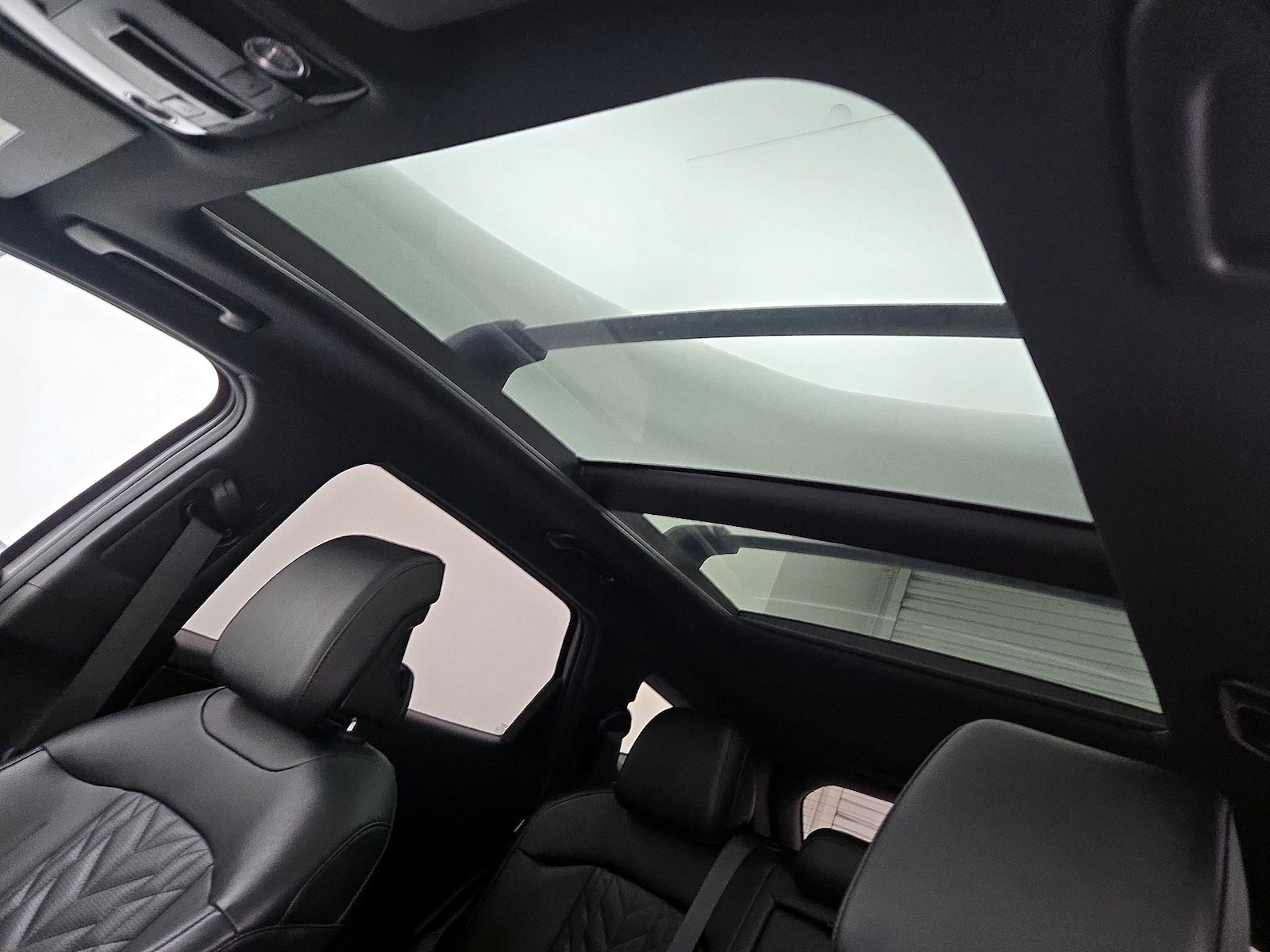Panoramic Sunroof