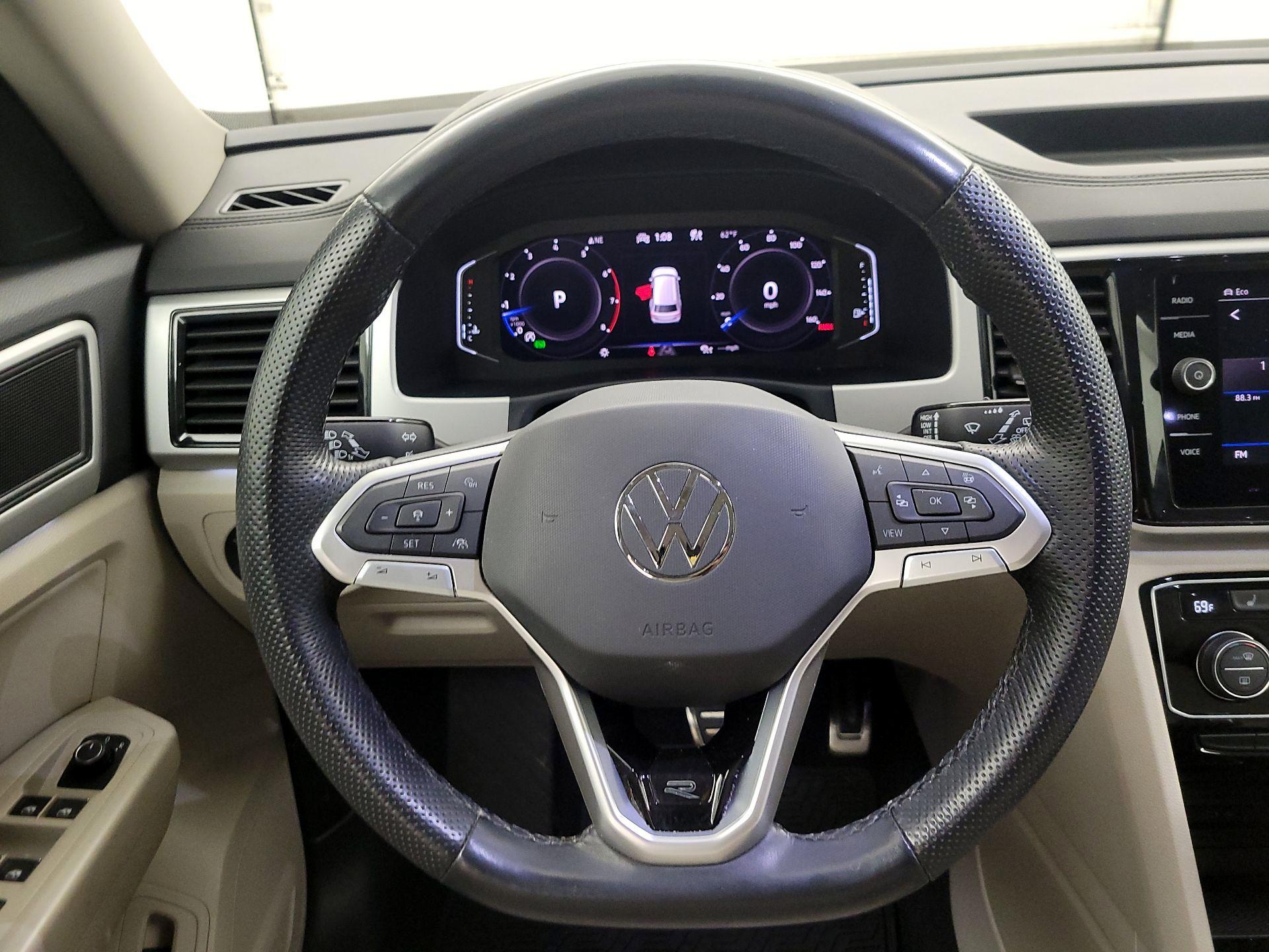 Thumbnail: 2023 Volkswagen Atlas - 10