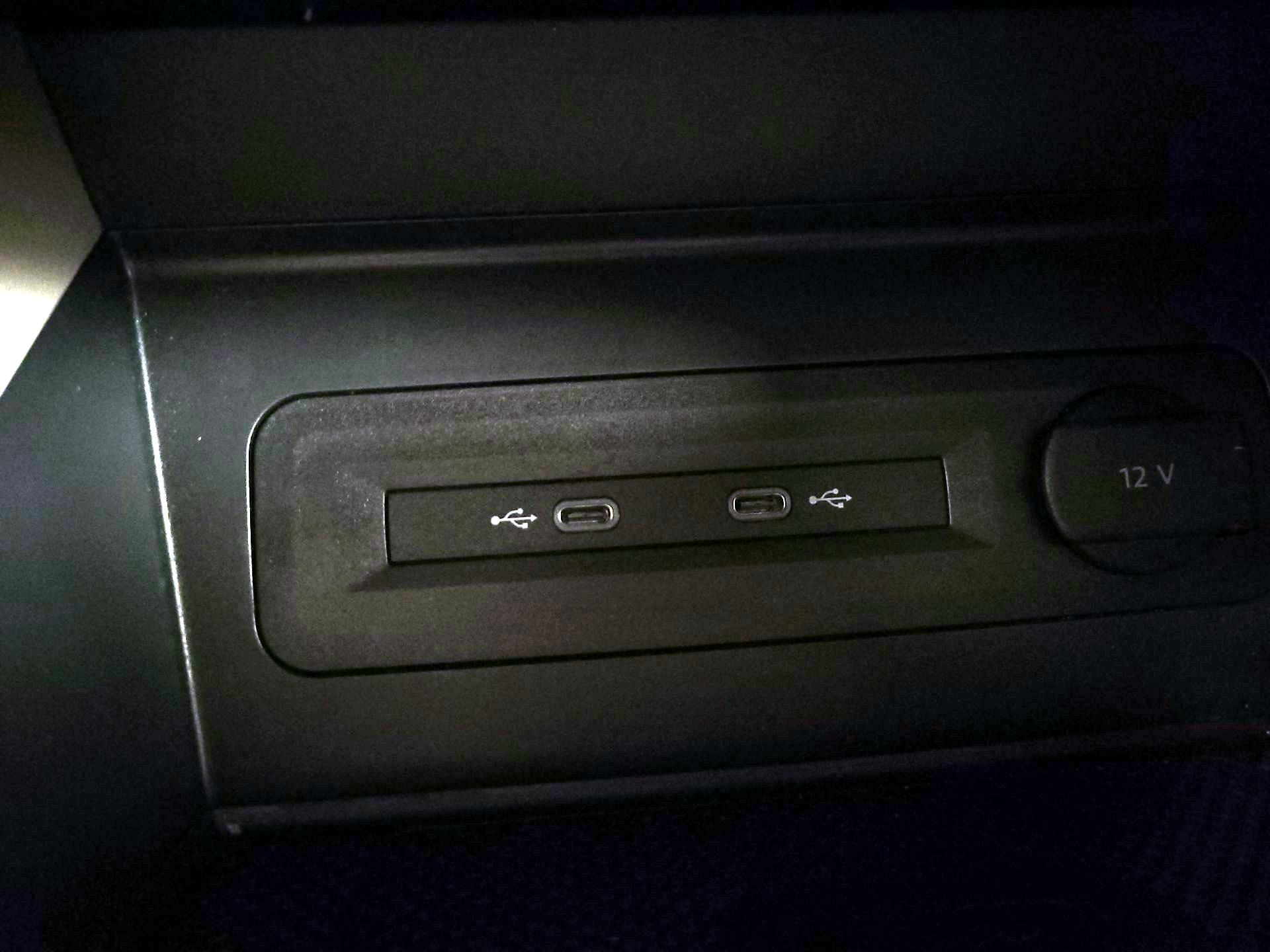 Thumbnail: 2023 Volkswagen Atlas - 18