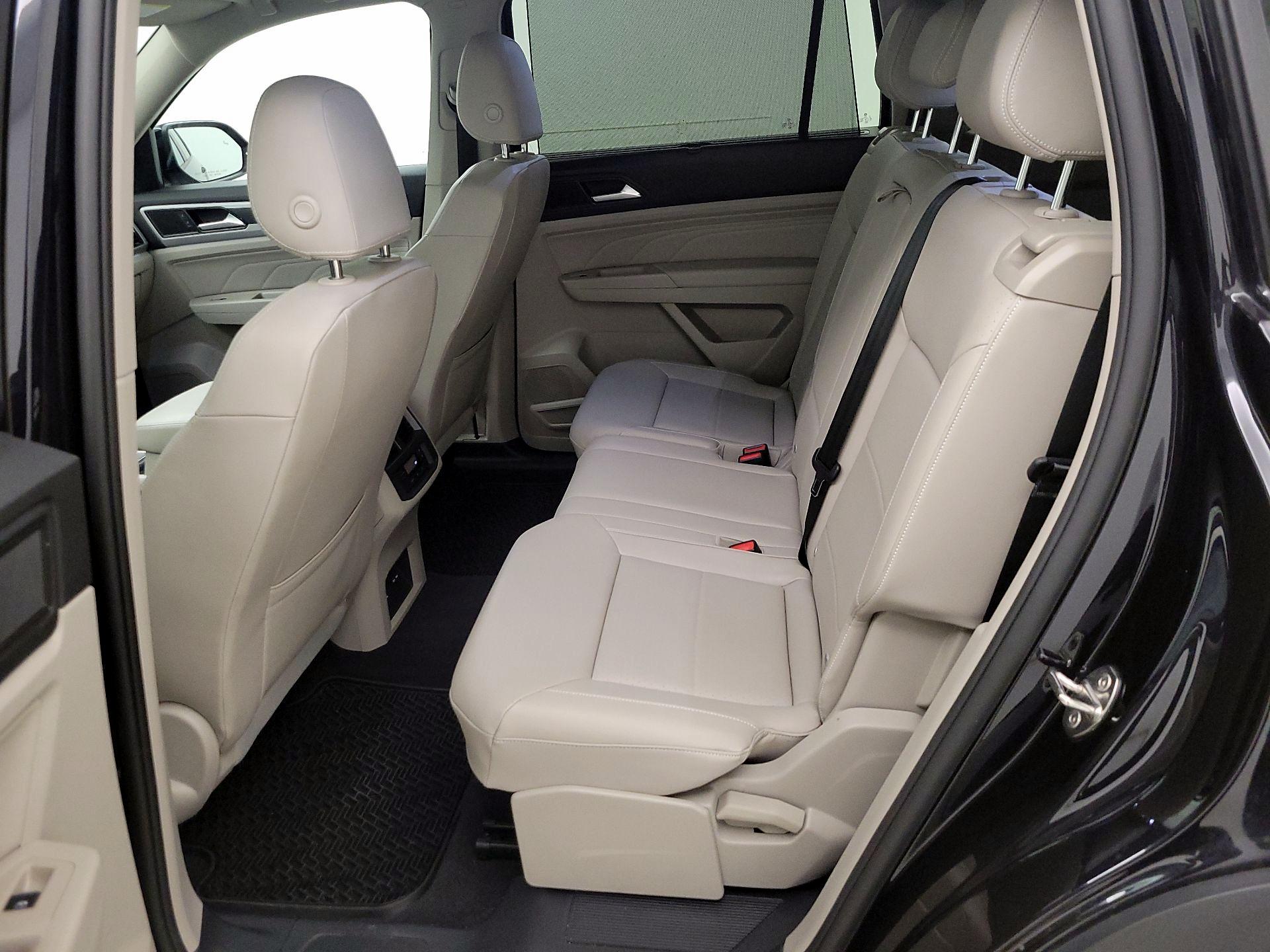 Thumbnail: 2023 Volkswagen Atlas - 19