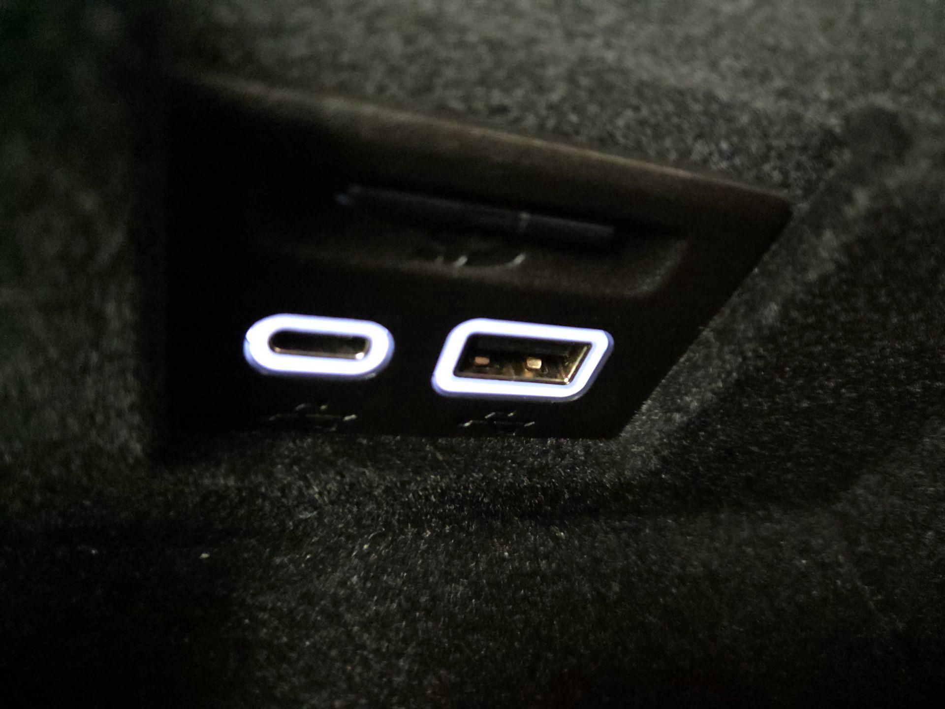 Thumbnail: 2023 Cadillac XT5 - 17