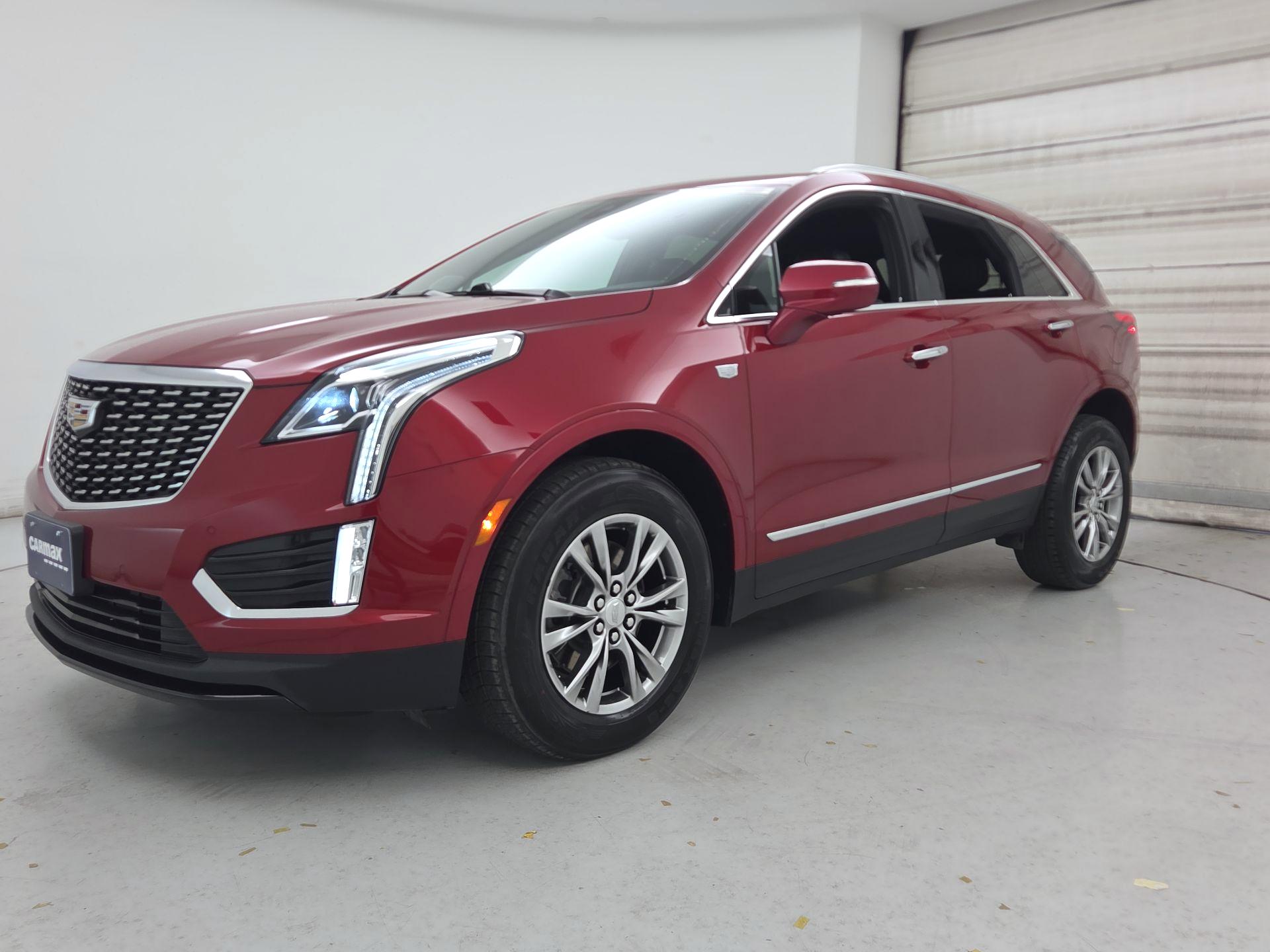 Thumbnail: 2023 Cadillac XT5 - 3