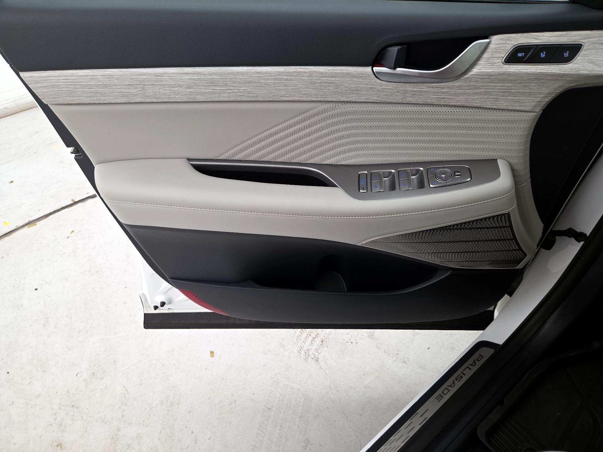 Thumbnail: 2025 Hyundai Palisade - 10