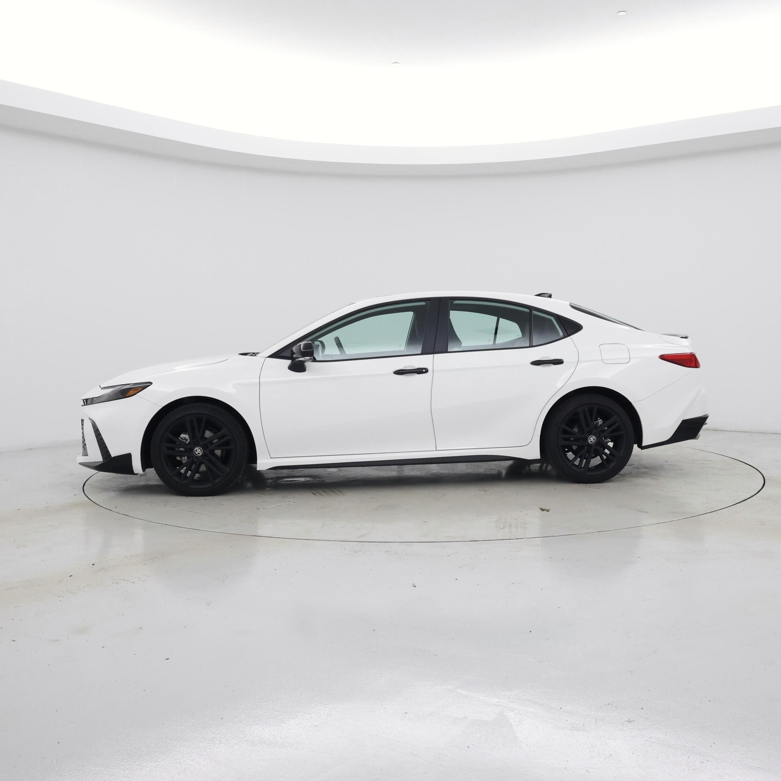Thumbnail: 2026 Toyota Camry - 3
