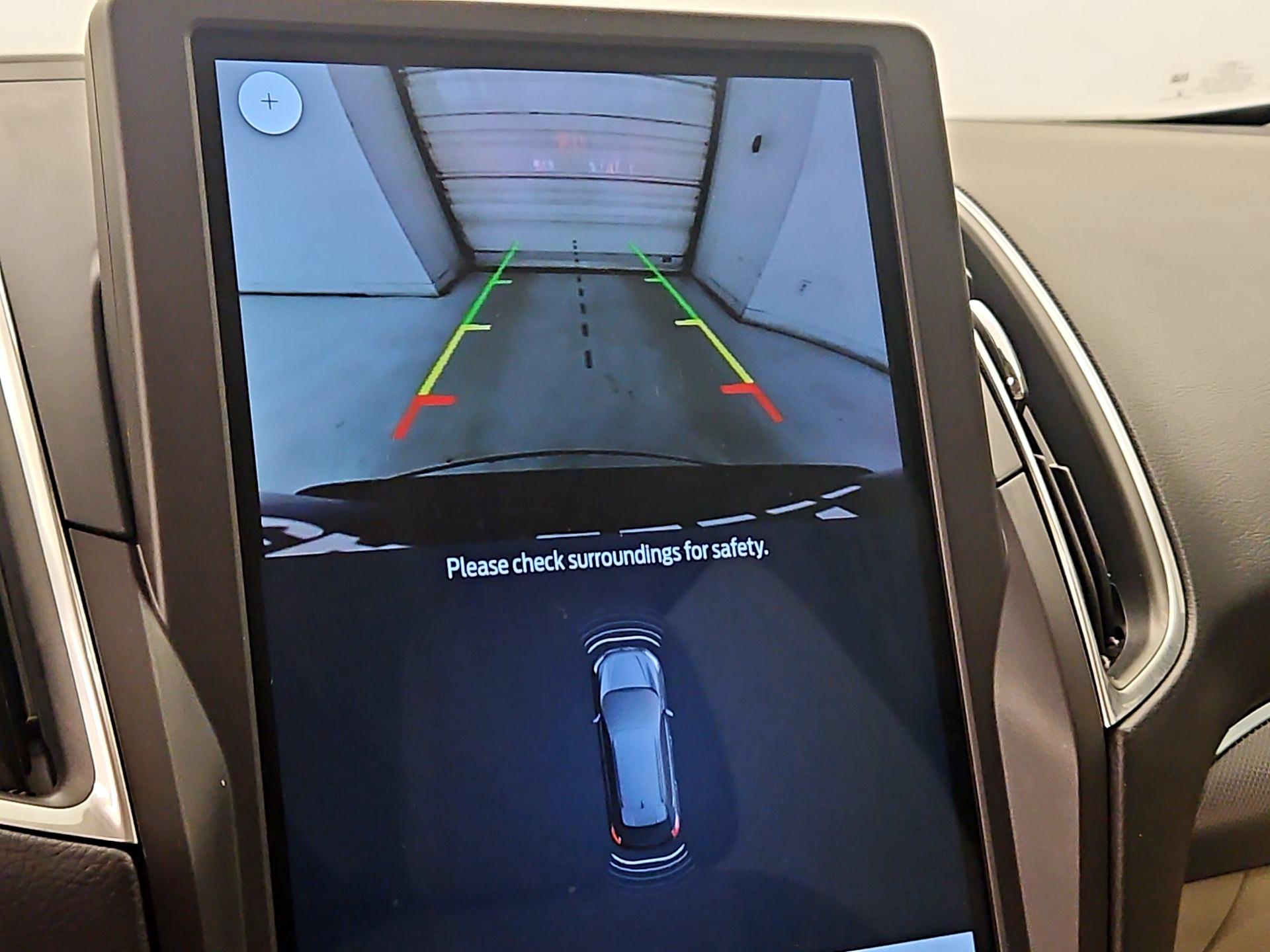 Thumbnail: 2021 Ford Edge - 14