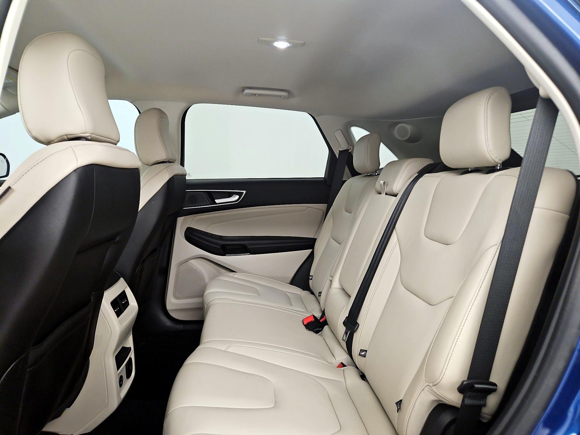 Thumbnail: 2021 Ford Edge - 19