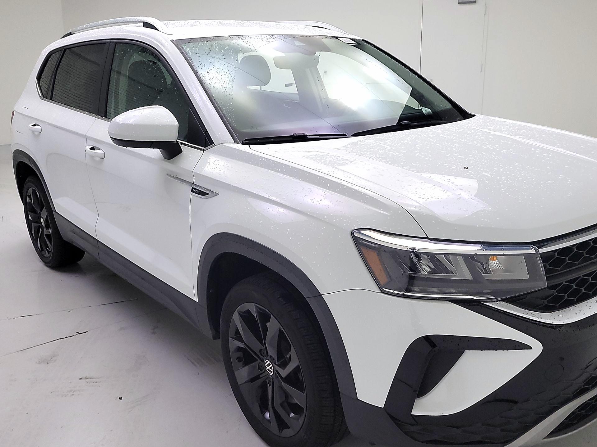 Thumbnail: 2023 Volkswagen Taos - 1