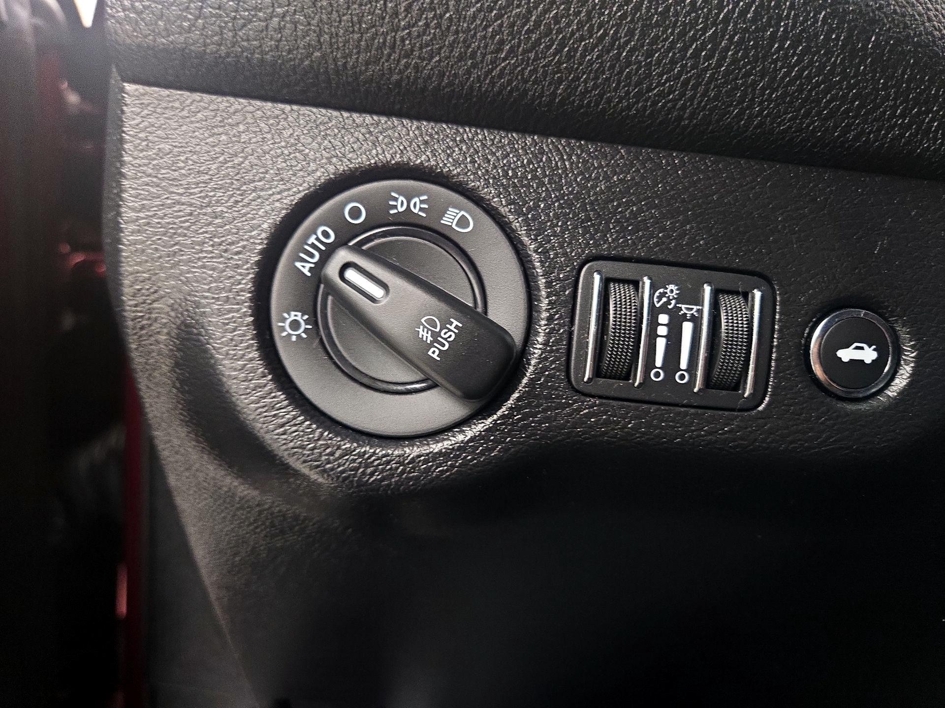 Thumbnail: 2020 Dodge Challenger - 13