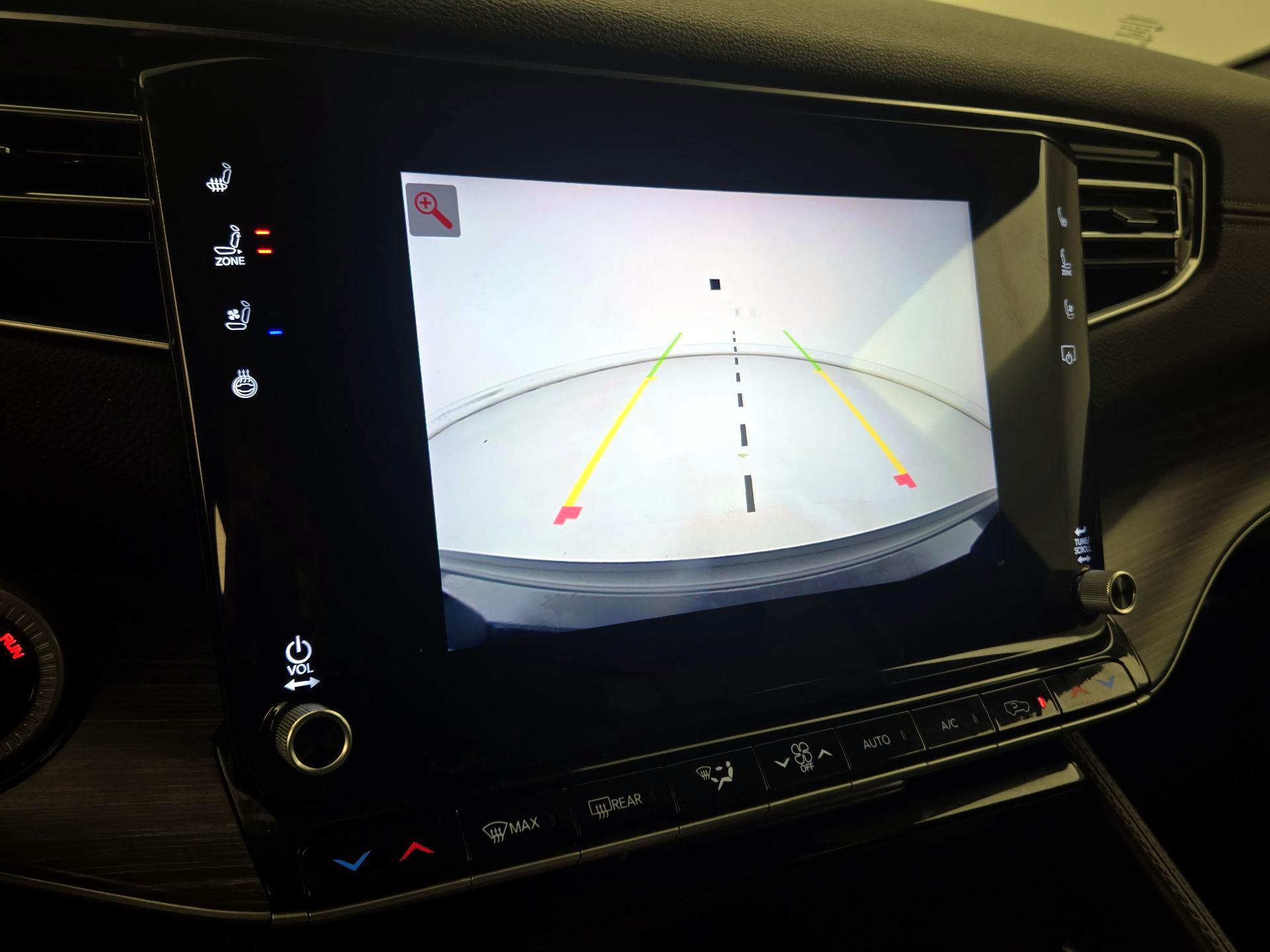 Thumbnail: 2024 Jeep Wagoneer - 15