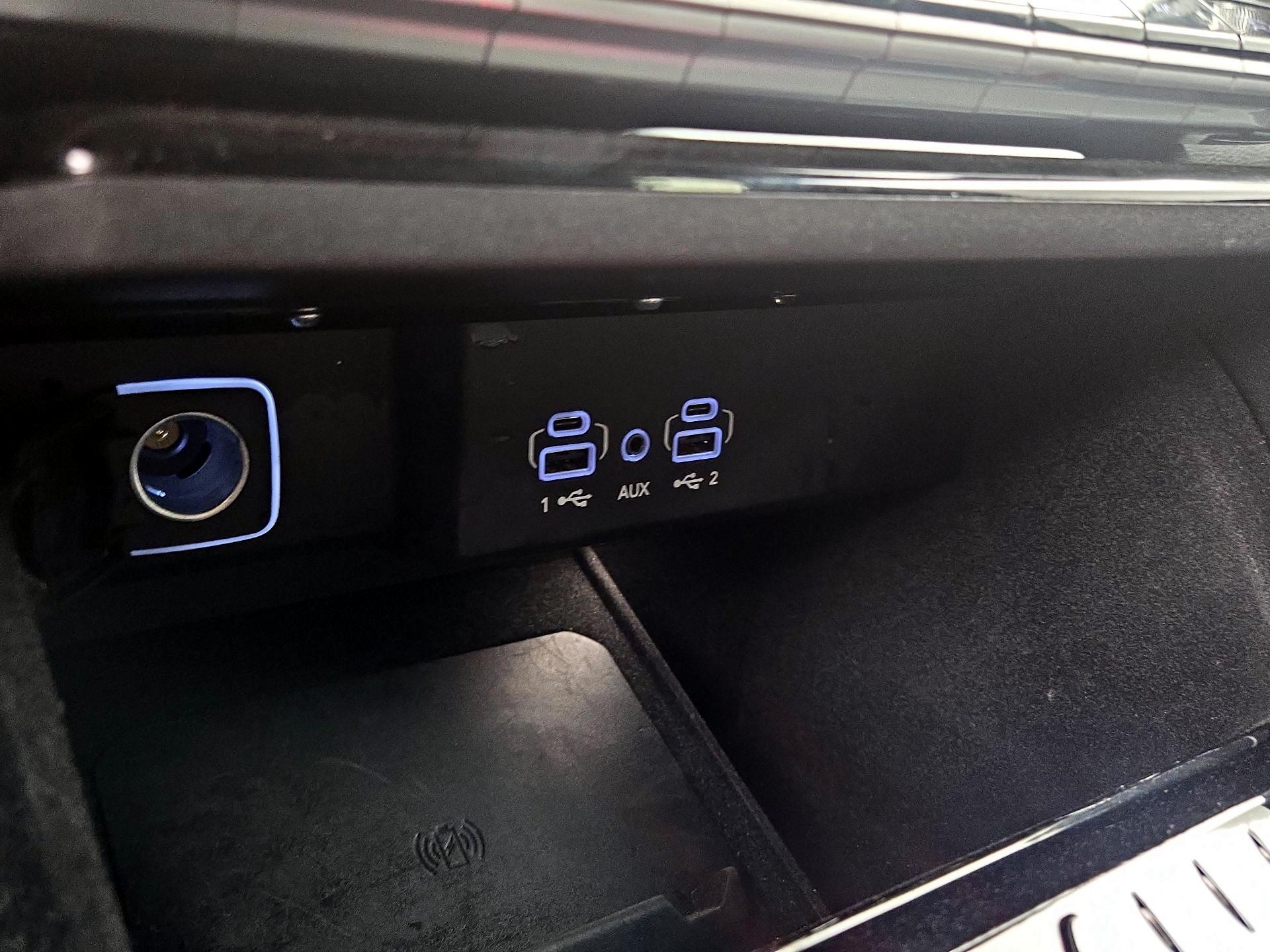 Thumbnail: 2024 Jeep Wagoneer - 19