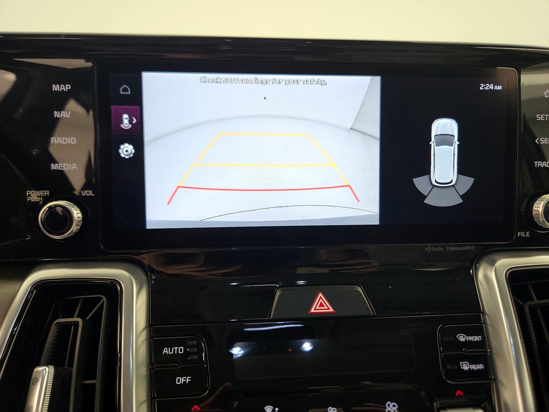 Thumbnail: 2023 Kia Sorento - 15