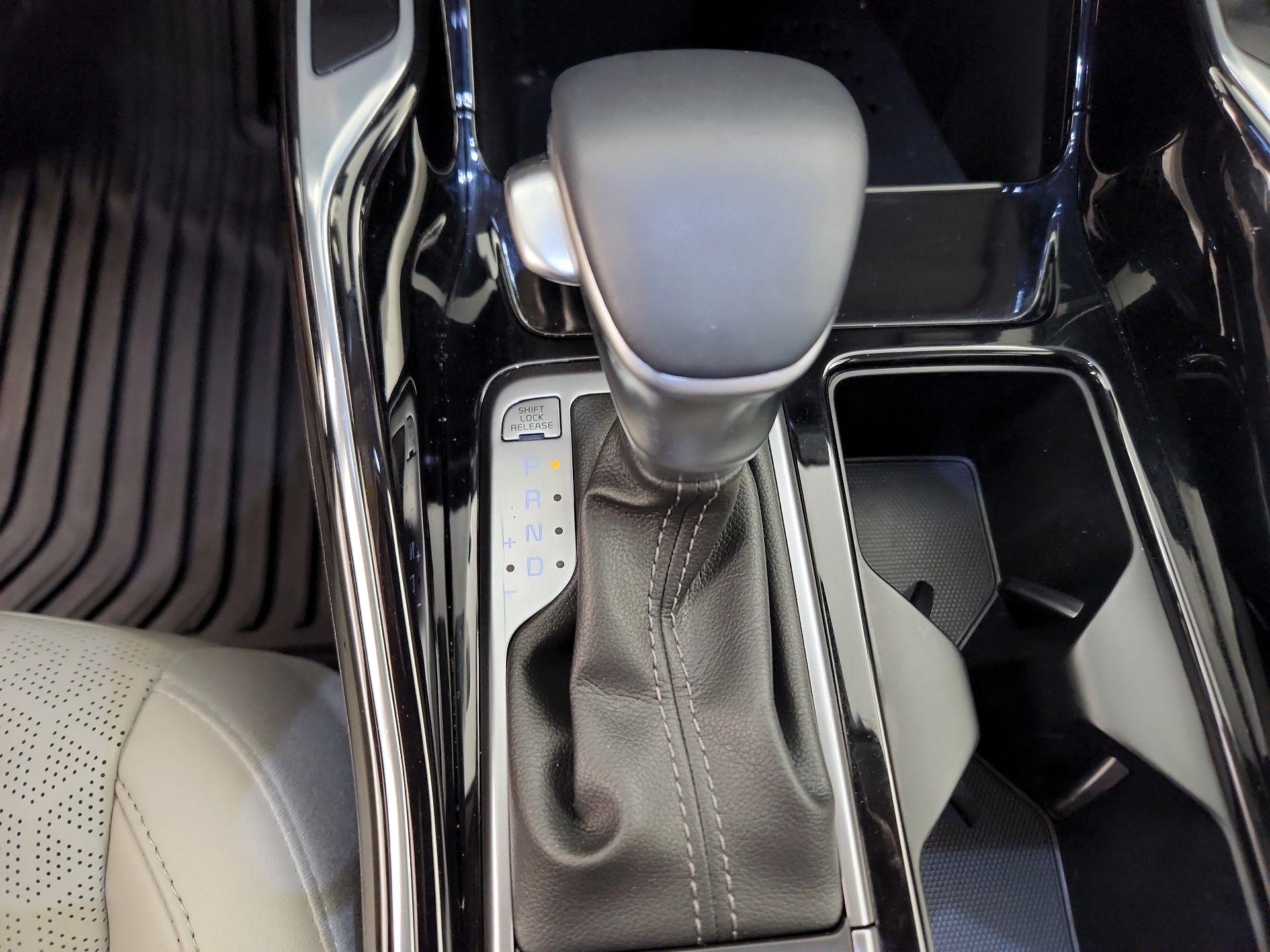 Thumbnail: 2023 Kia Sorento - 18