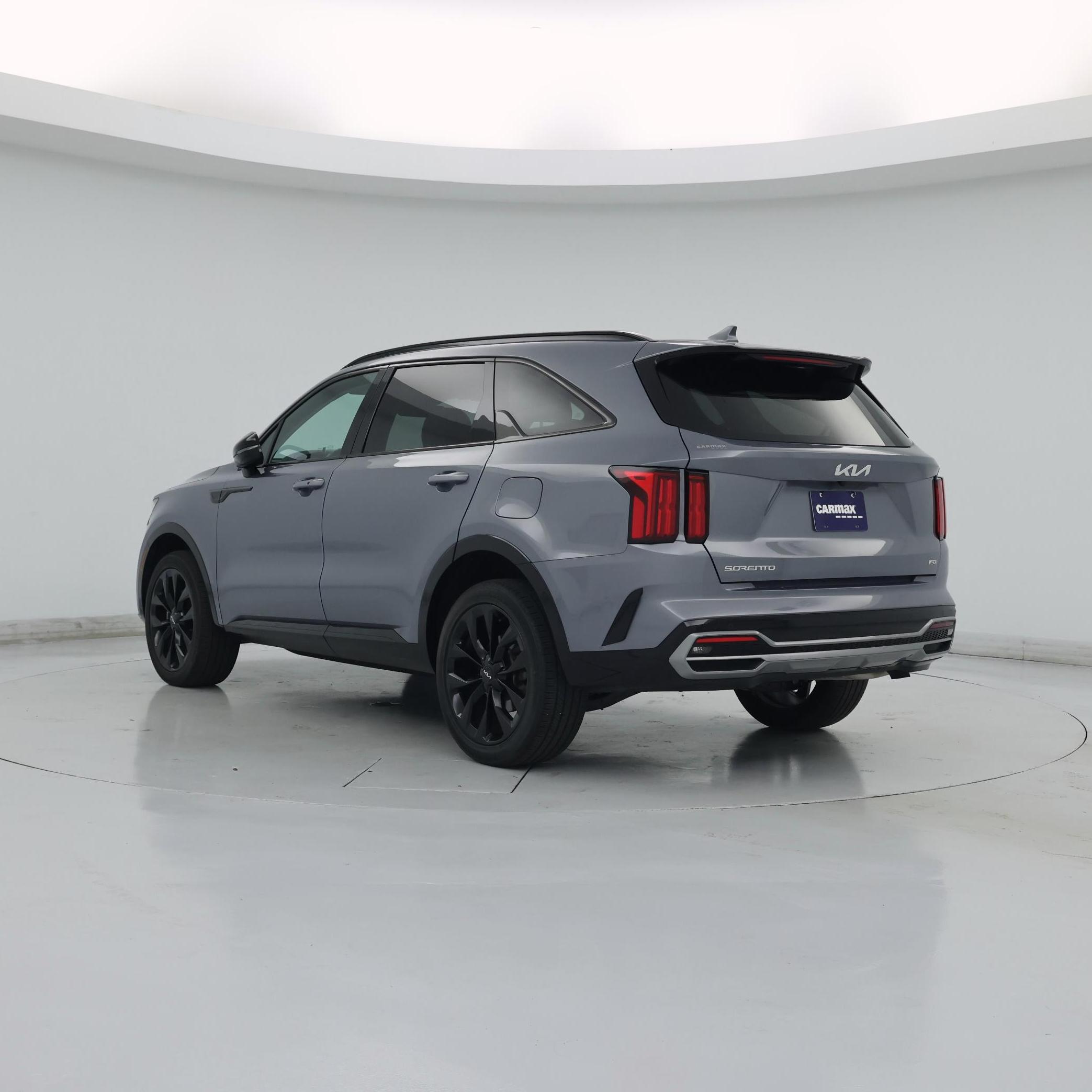 Thumbnail: 2023 Kia Sorento - 2