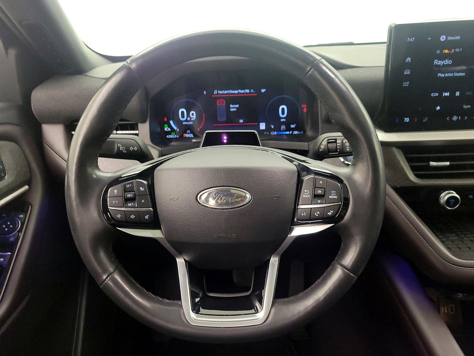 2025 Ford Explorer Platinum - Photo 11