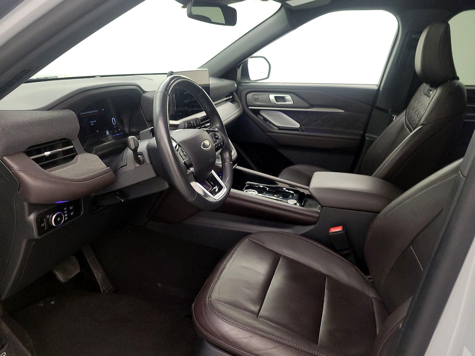 2025 Ford Explorer Platinum - Photo 12