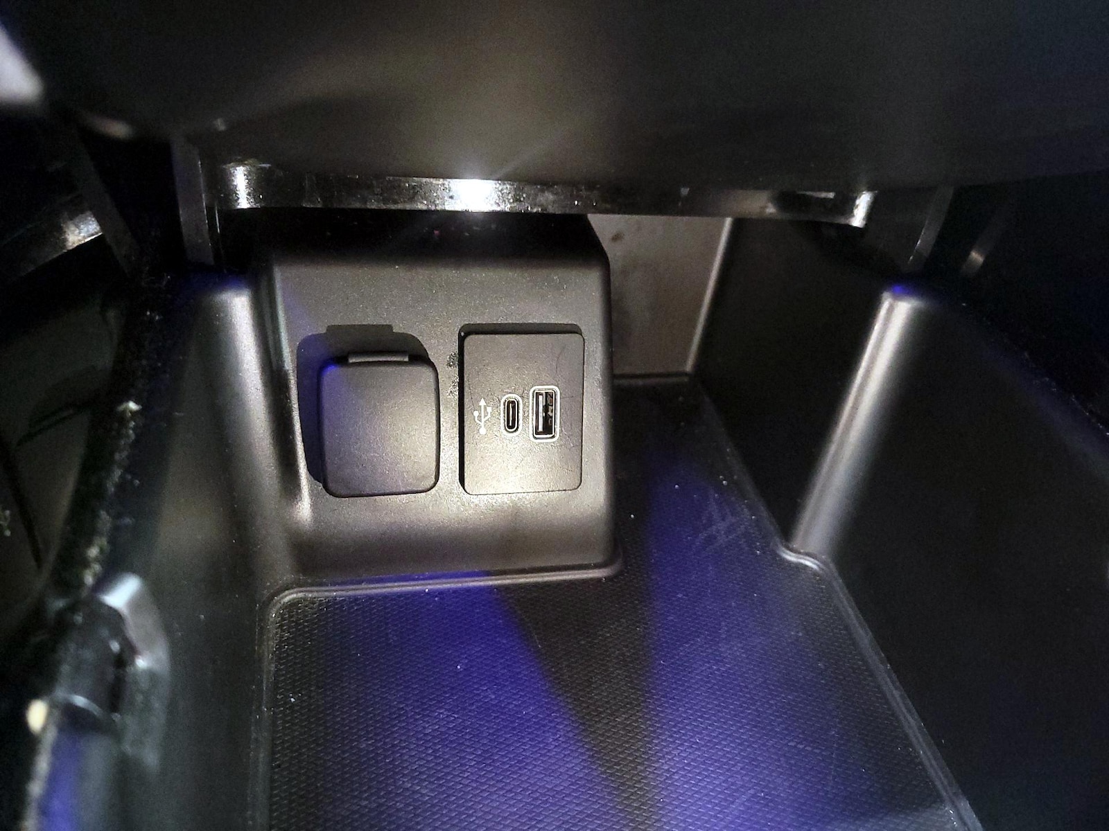 2025 Ford Explorer Platinum - Photo 20