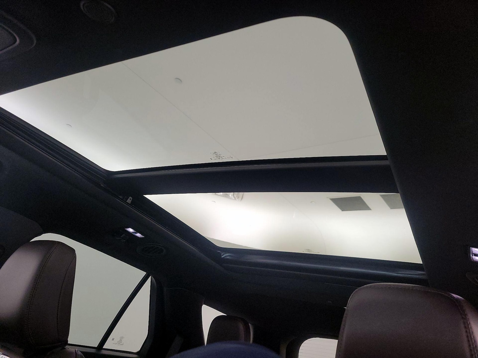 2025 Ford Explorer Platinum - Photo 21