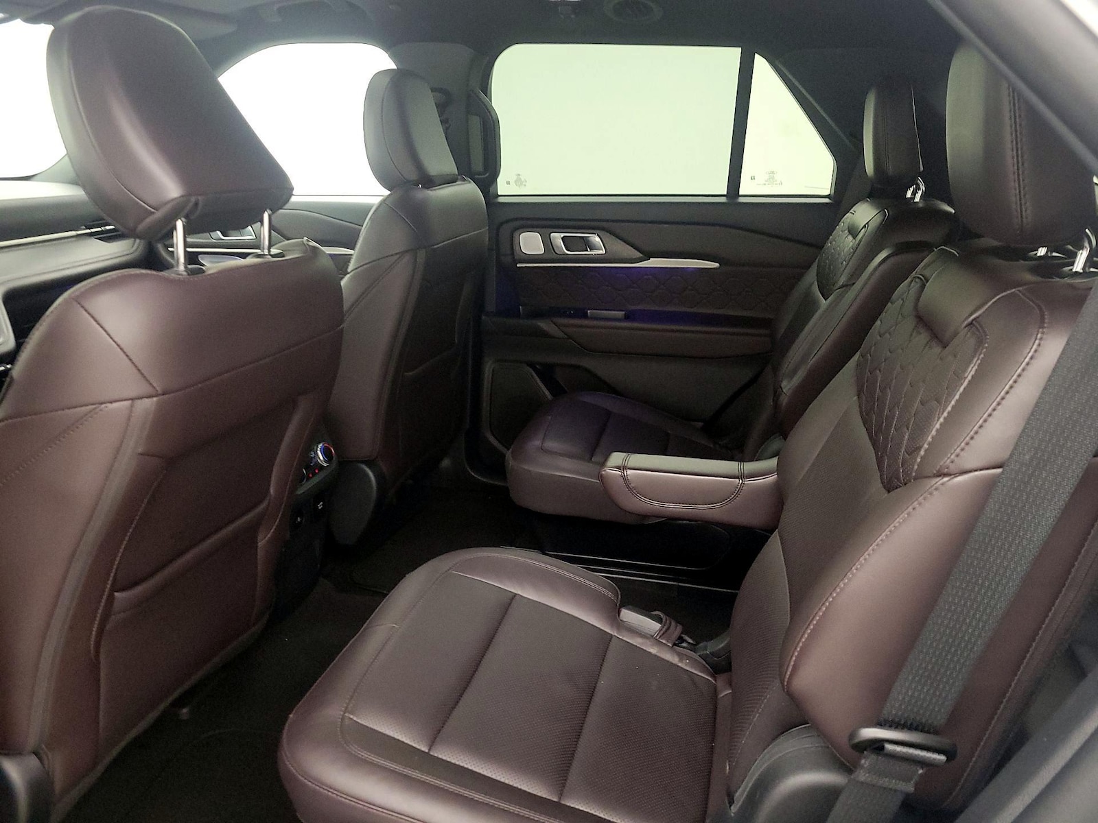 2025 Ford Explorer Platinum - Photo 22