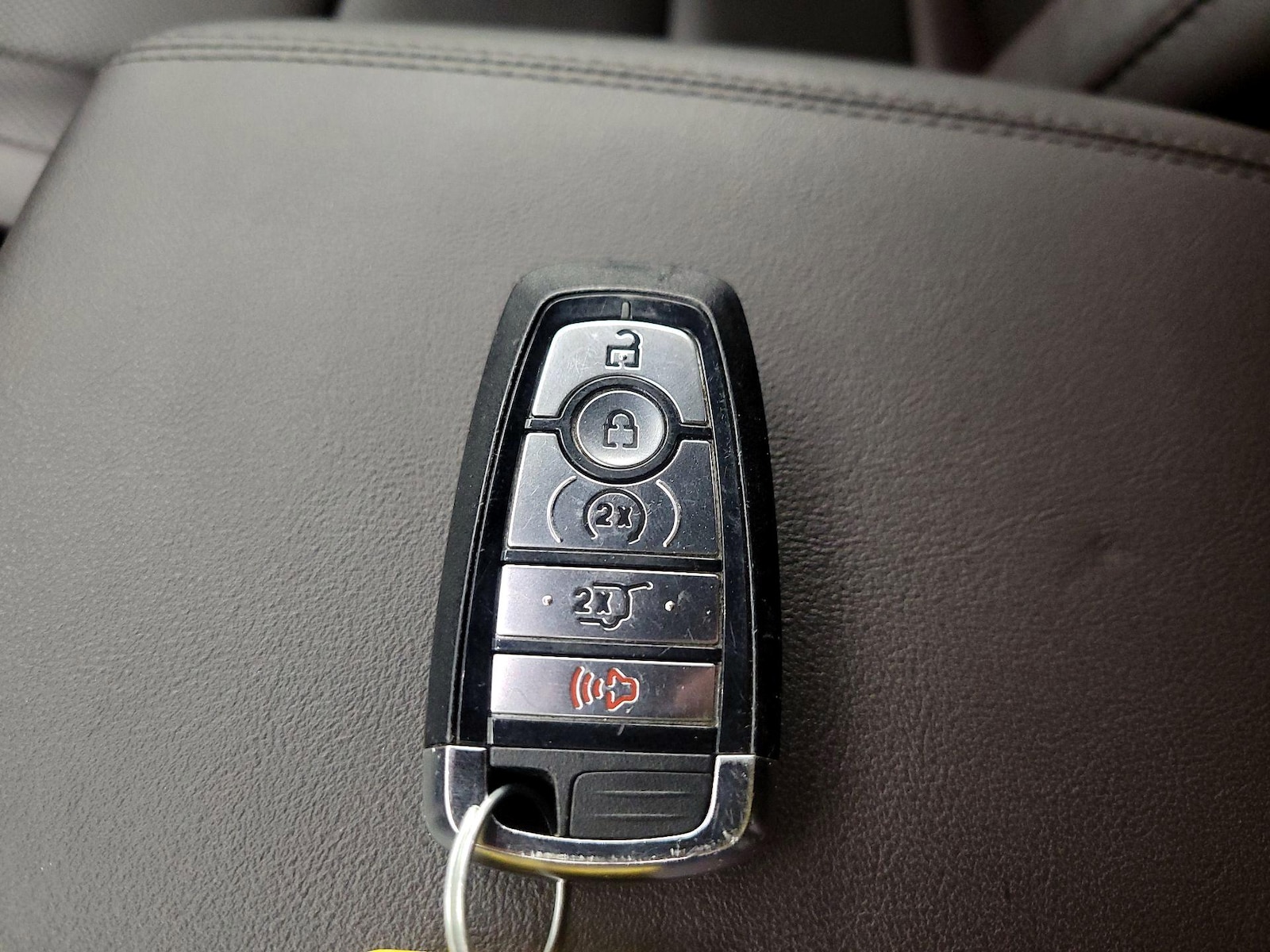 2025 Ford Explorer Platinum - Photo 27