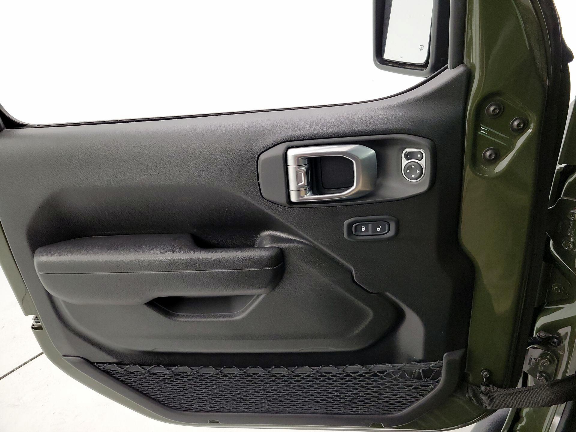 Thumbnail: 2022 Jeep Wrangler - 12