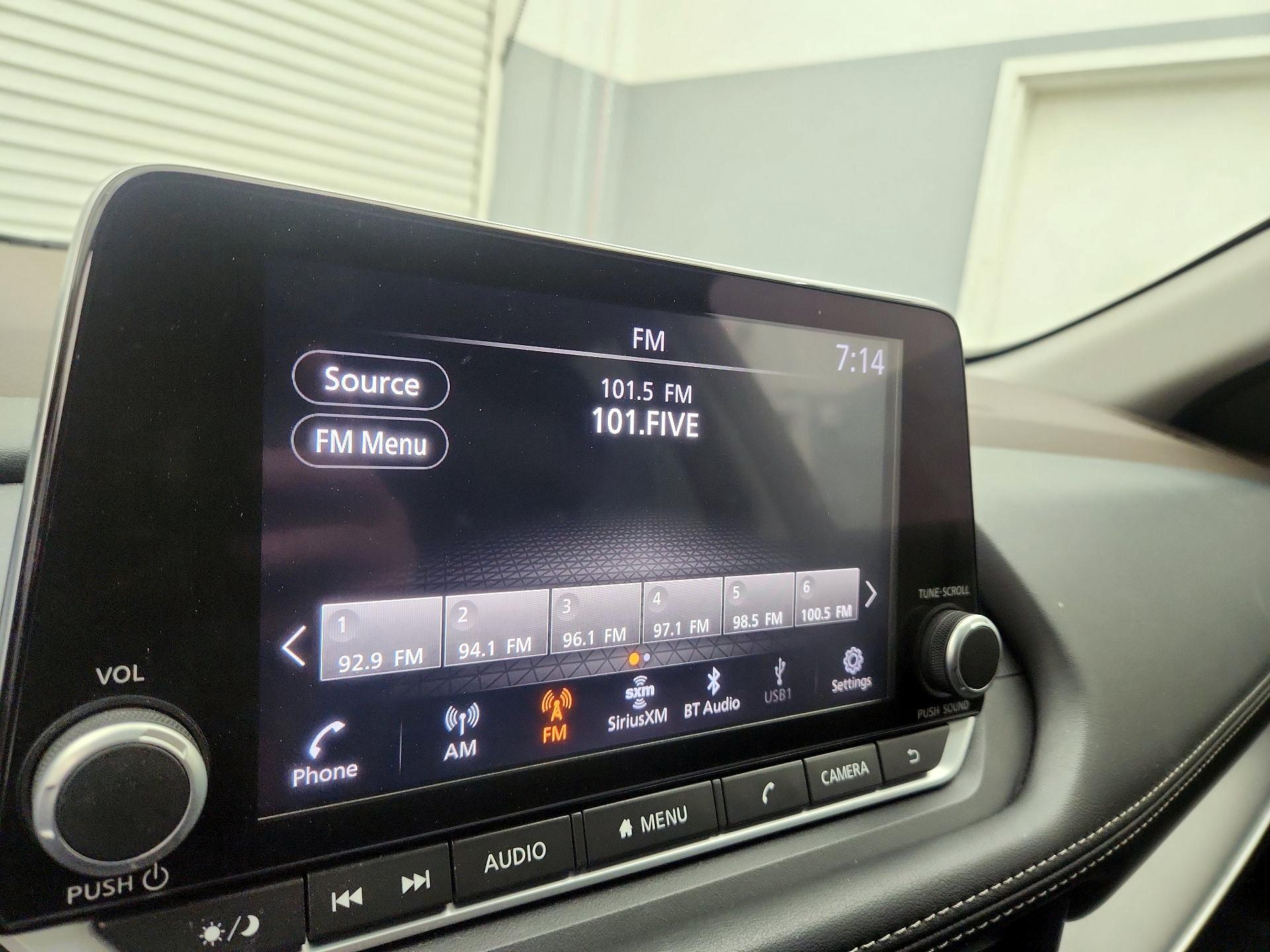 Thumbnail: 2023 Nissan Rogue - 15