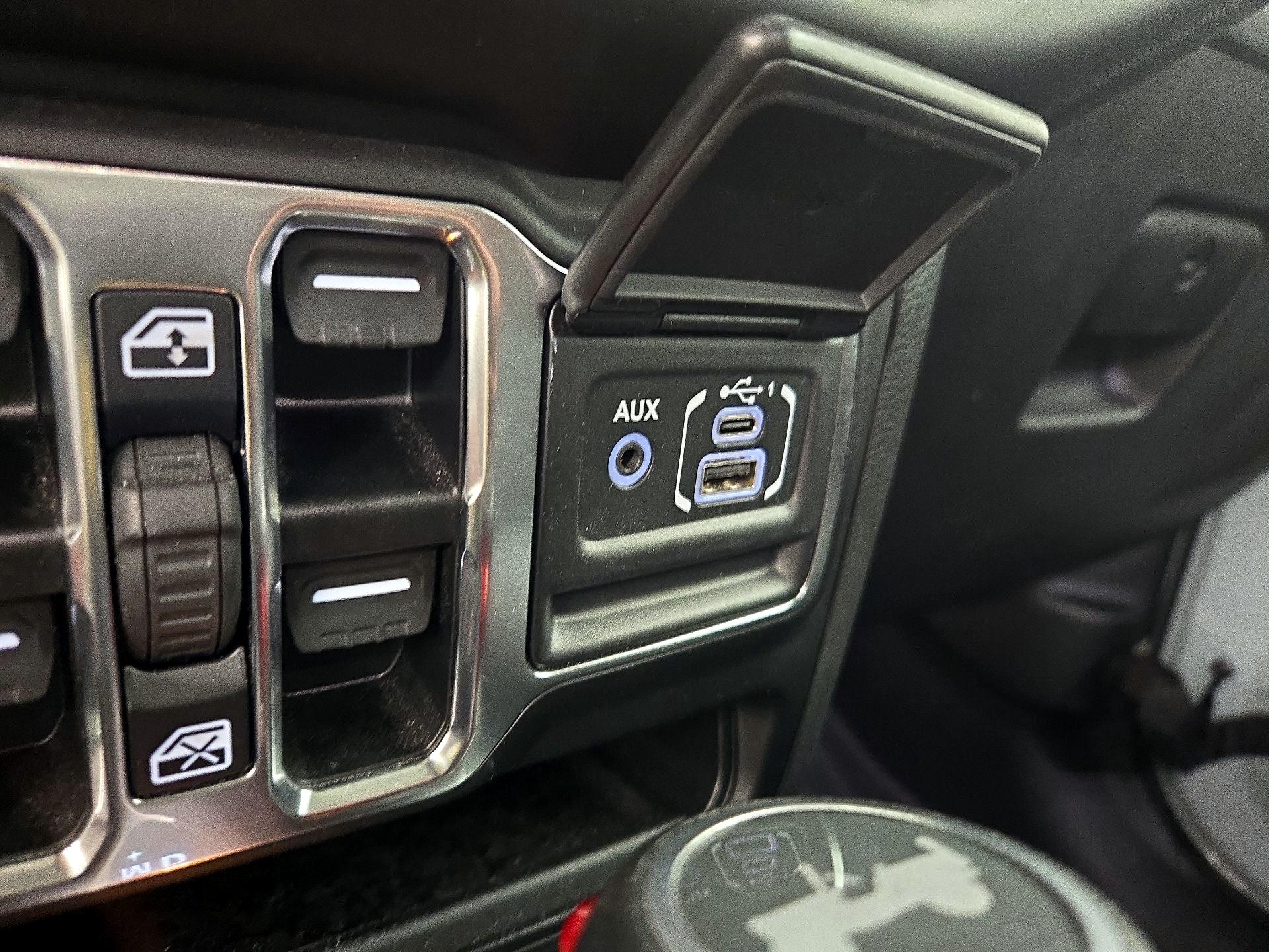 Thumbnail: 2023 Jeep Wrangler - 18