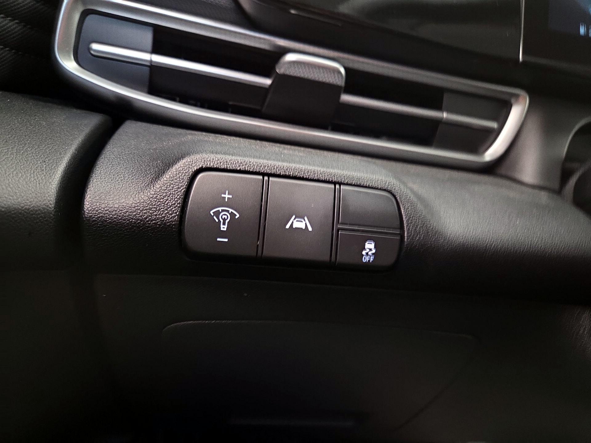 Thumbnail: 2023 Hyundai Elantra - 13