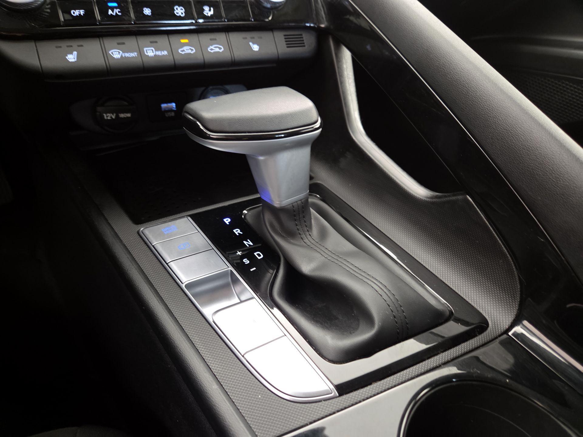 Thumbnail: 2023 Hyundai Elantra - 17