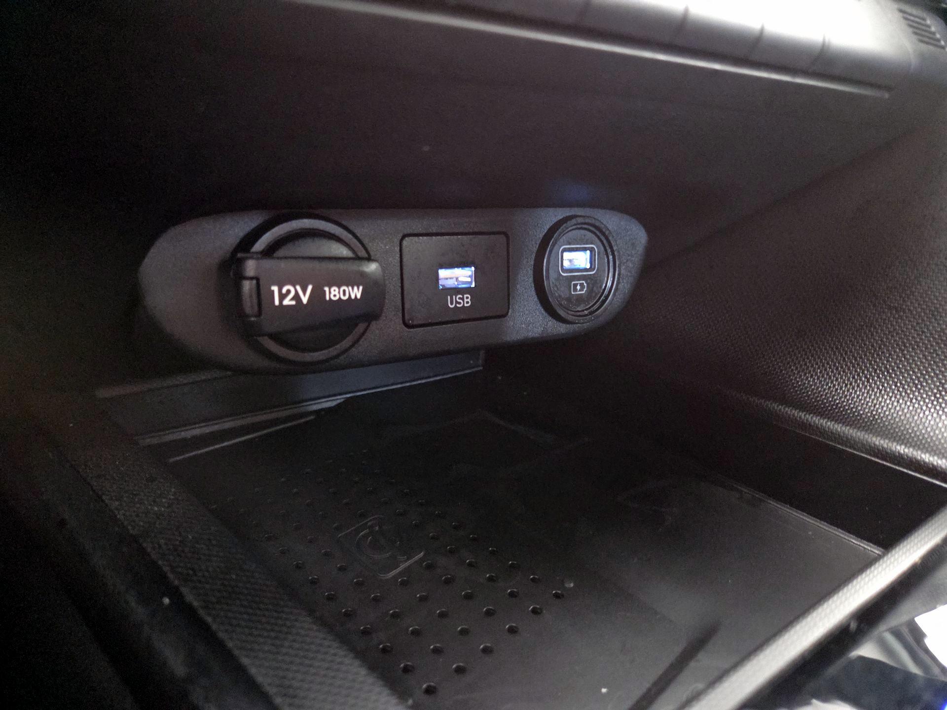 Thumbnail: 2023 Hyundai Elantra - 18