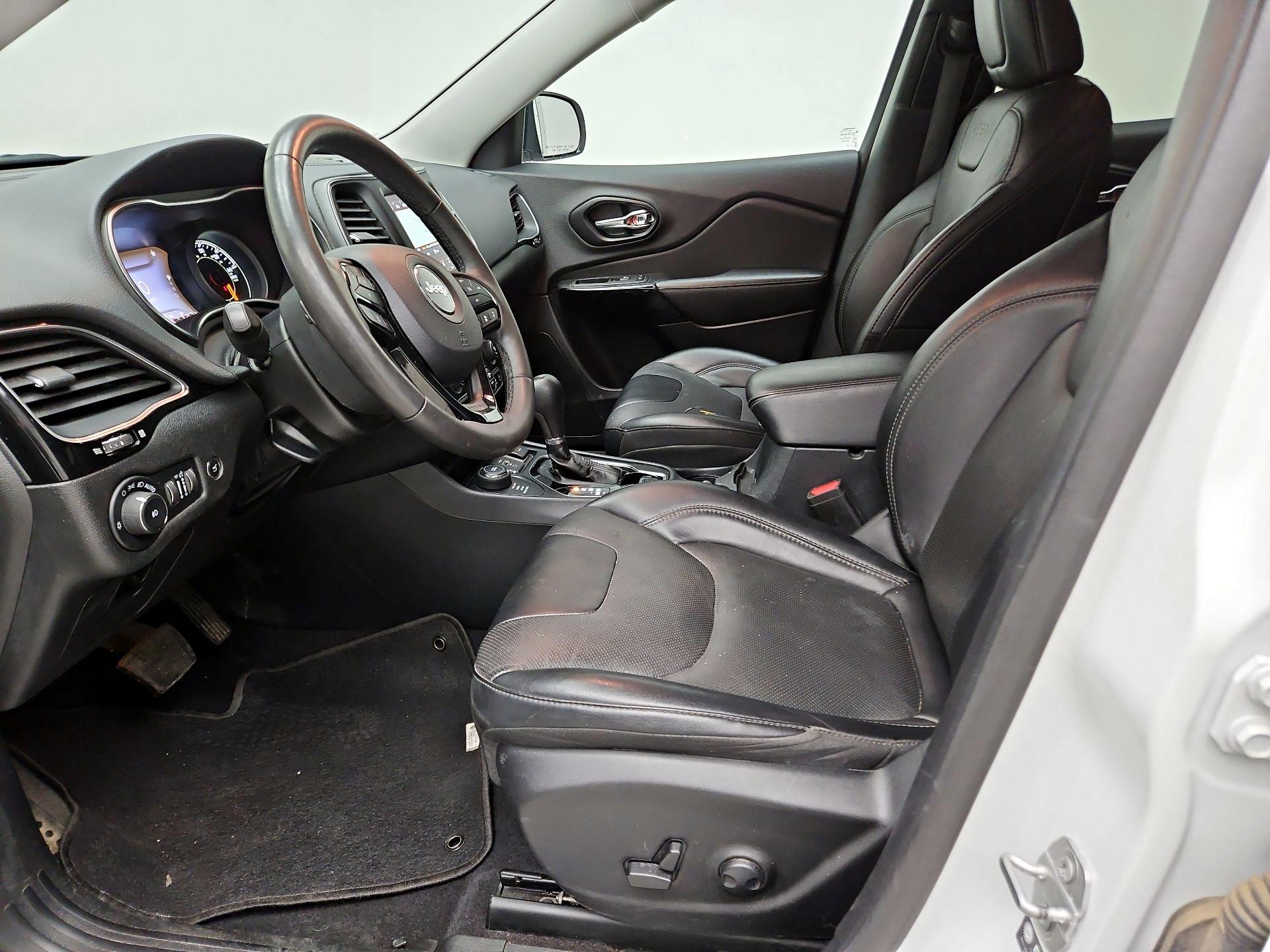 Thumbnail: 2023 Jeep Cherokee - 9