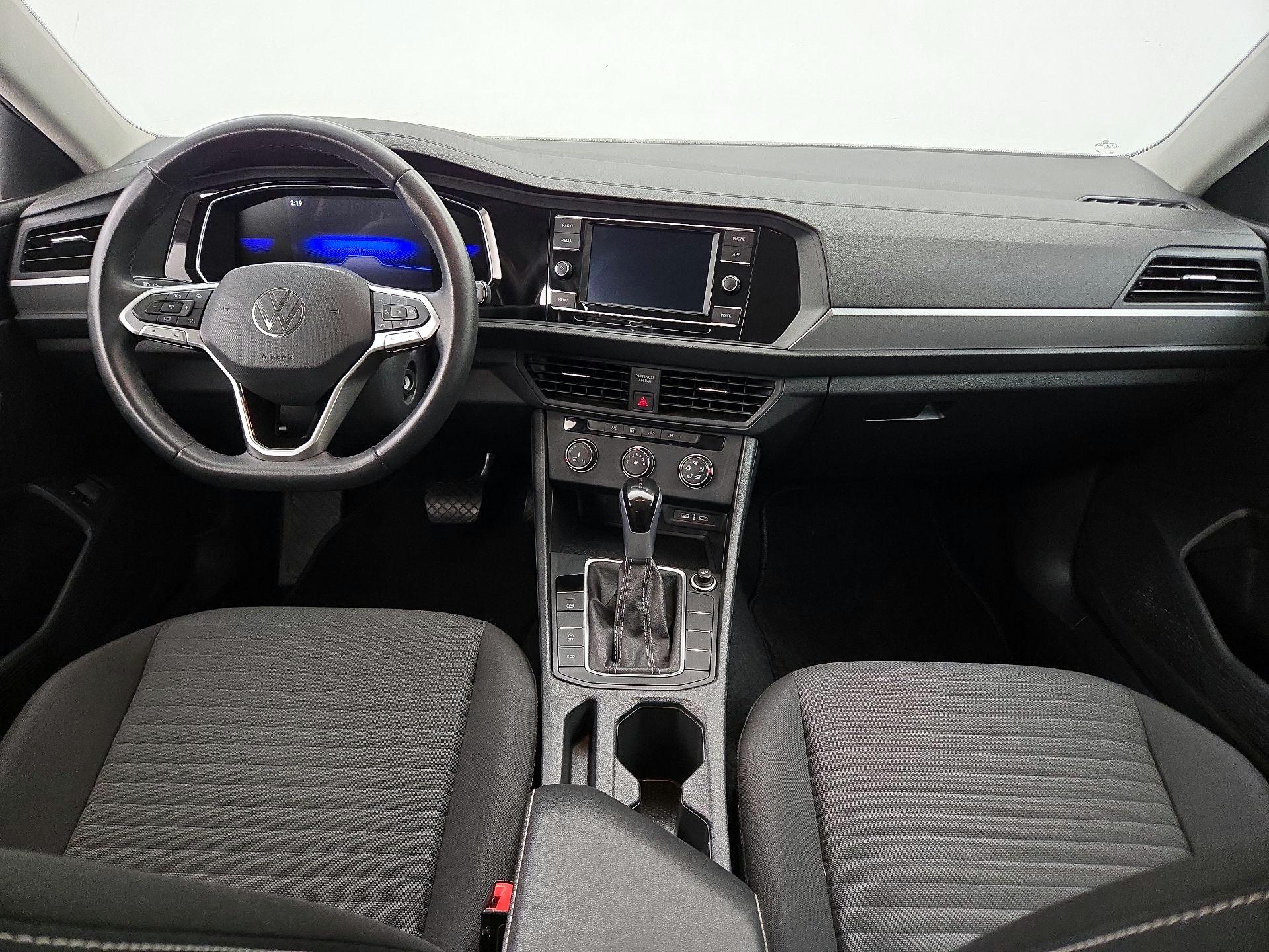 Thumbnail: 2024 Volkswagen Jetta - 9