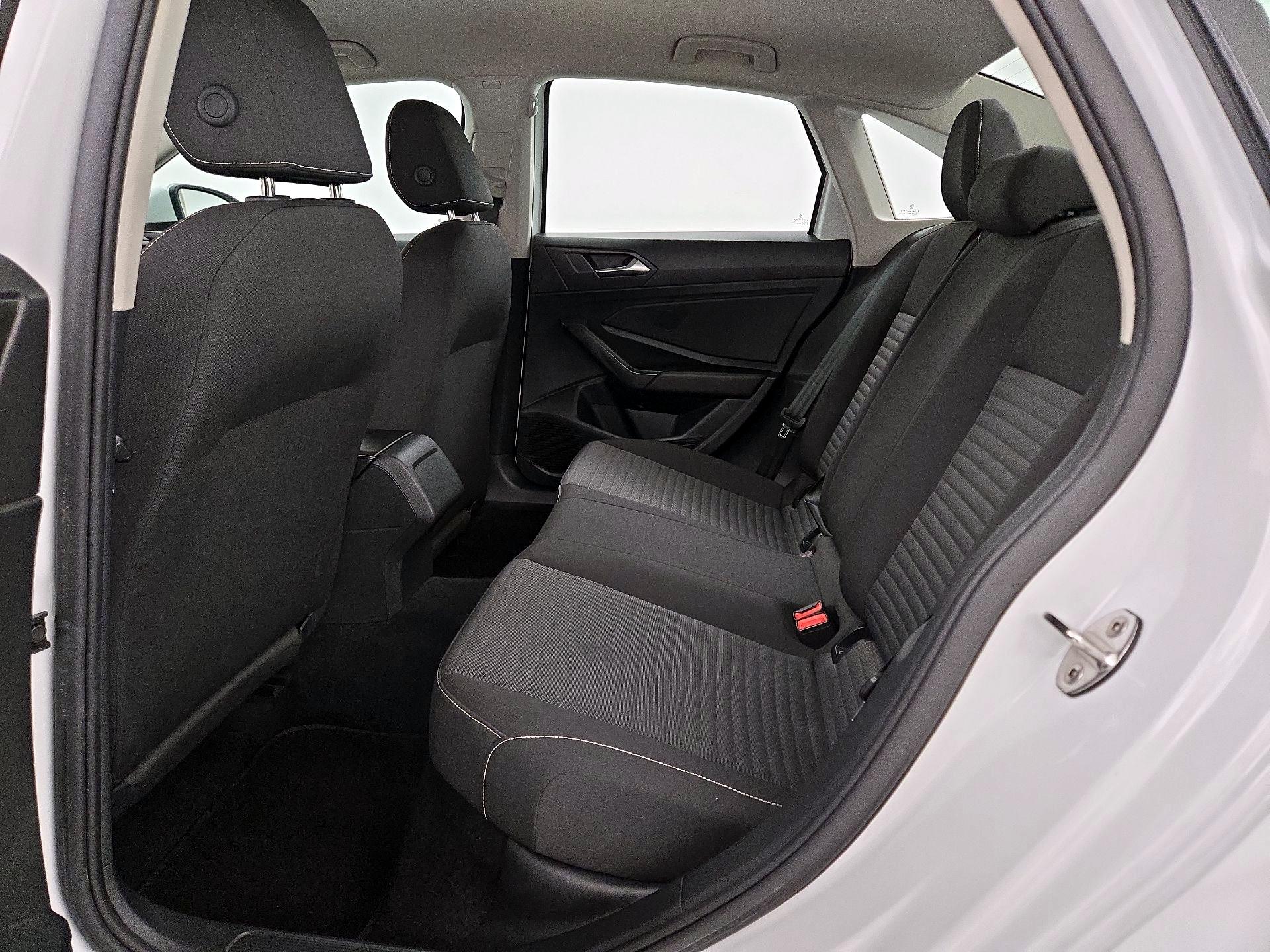 Thumbnail: 2024 Volkswagen Jetta - 19