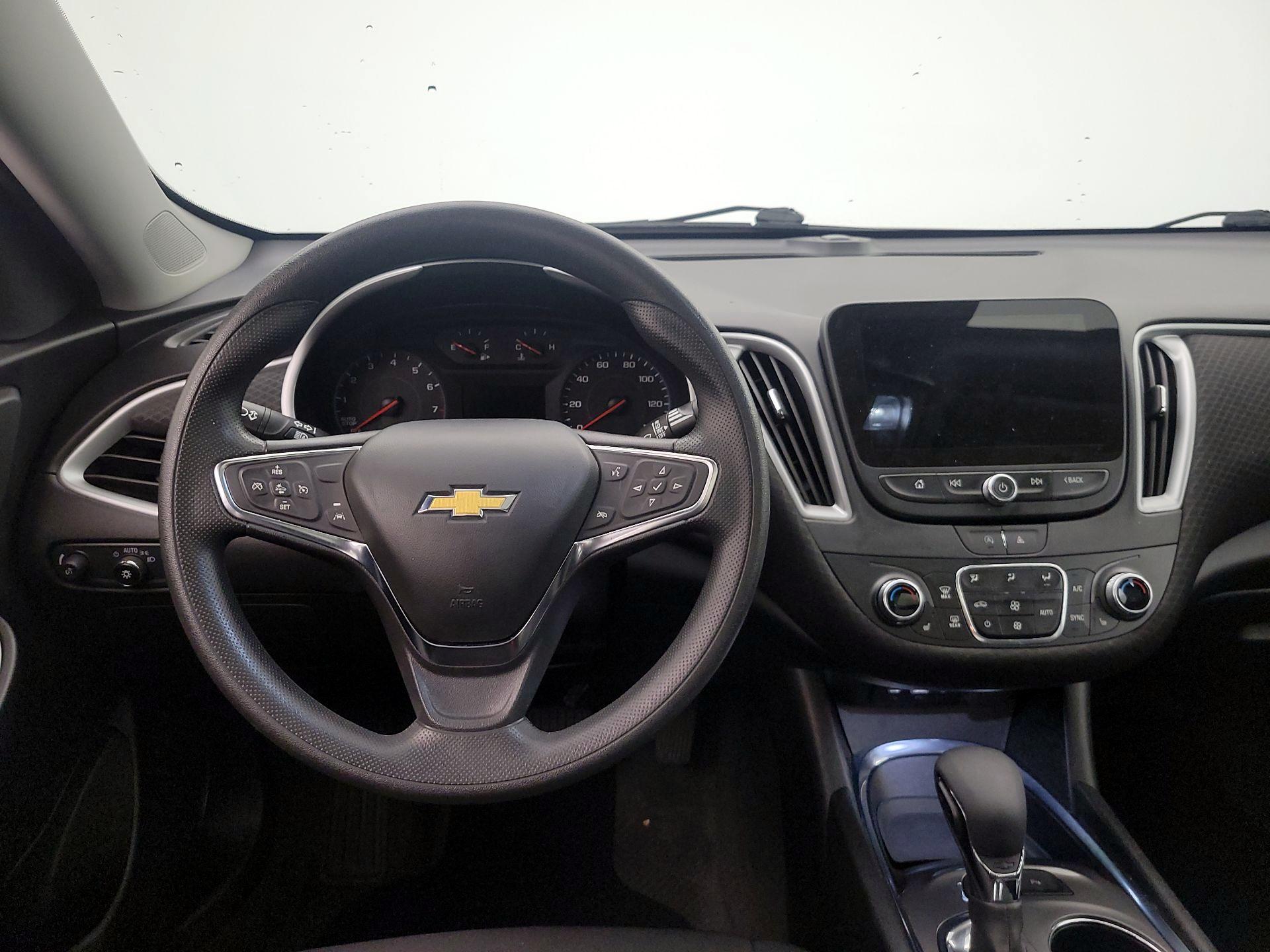 Thumbnail: 2024 Chevrolet Malibu - 10