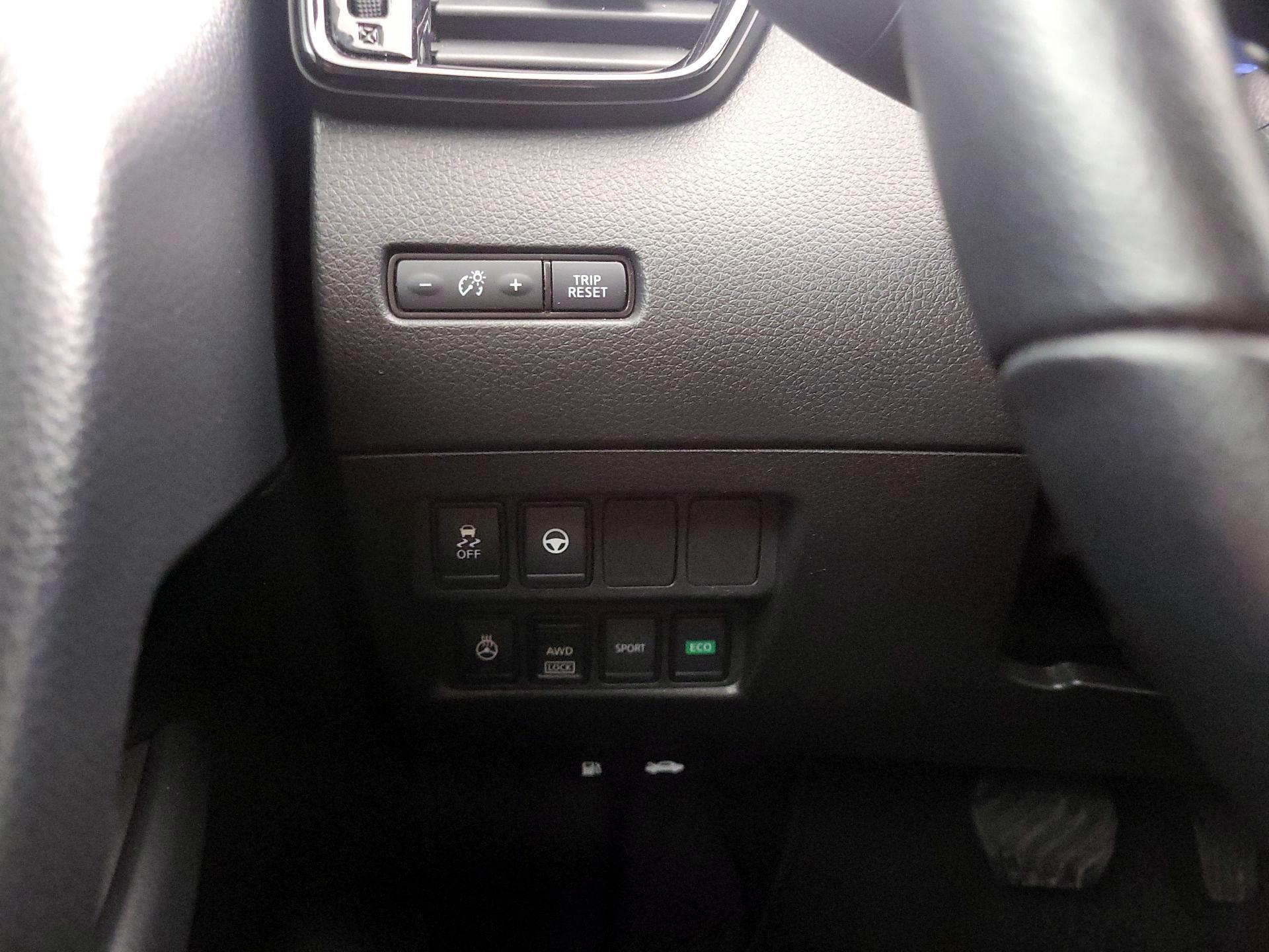 Thumbnail: 2022 Nissan Rogue Sport - 11