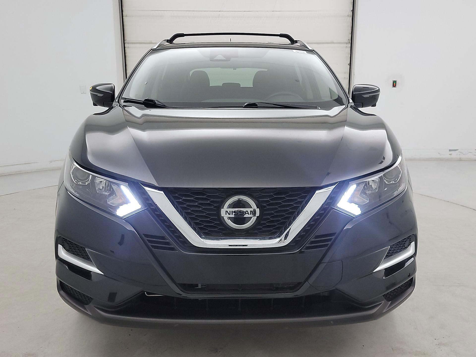 Thumbnail: 2022 Nissan Rogue Sport - 2