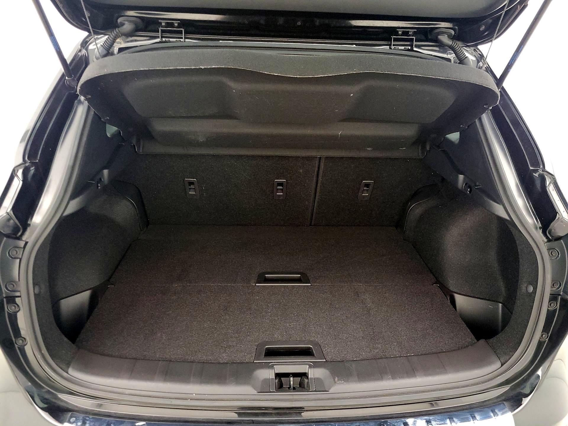 Thumbnail: 2022 Nissan Rogue Sport - 19