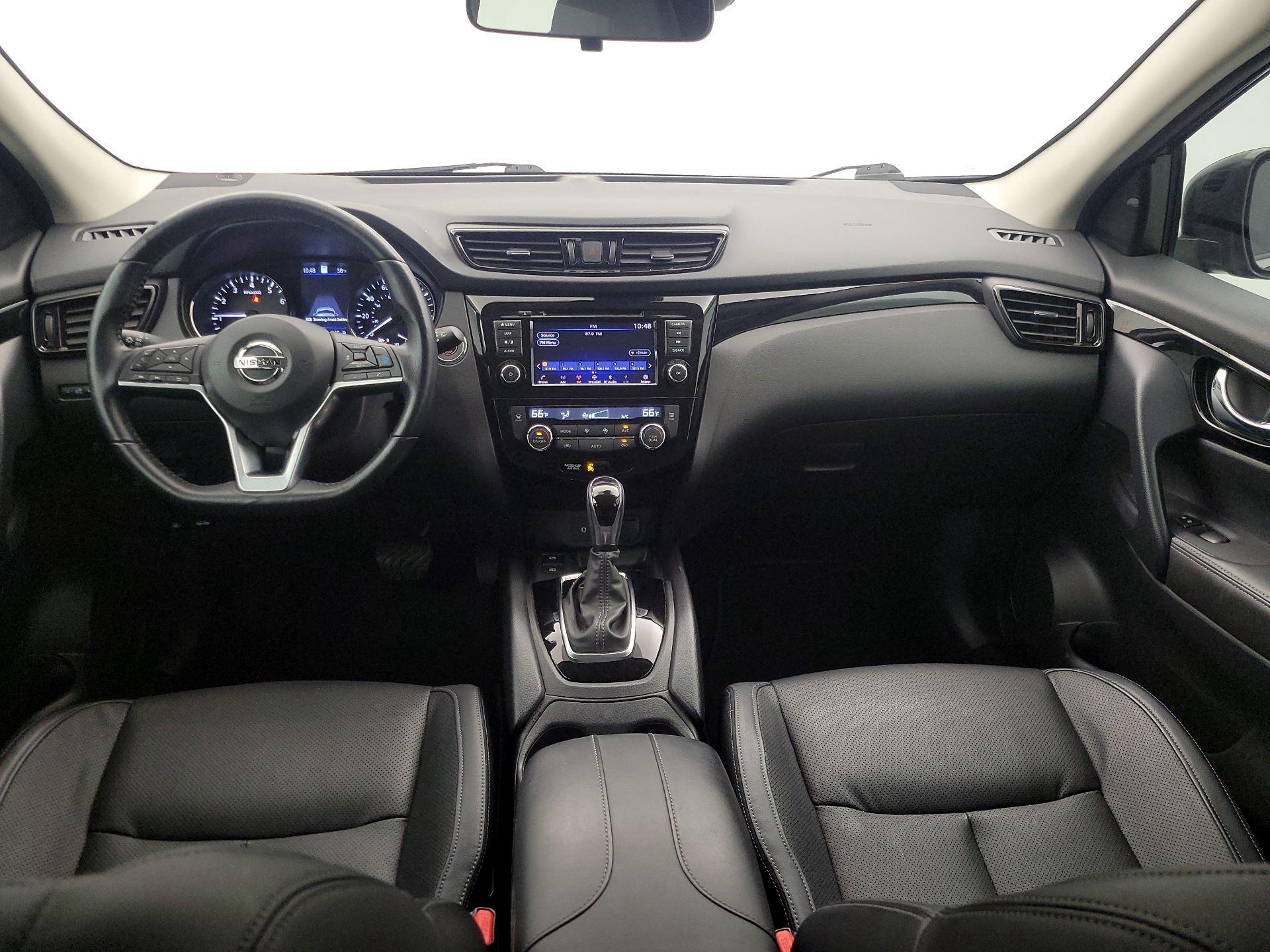 Thumbnail: 2022 Nissan Rogue Sport - 8