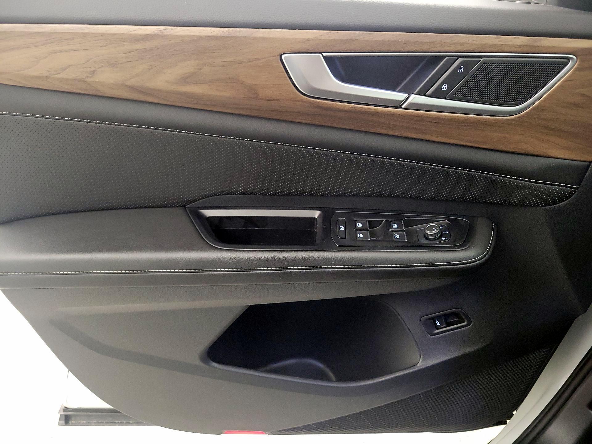 Thumbnail: 2024 Volkswagen Atlas - 12