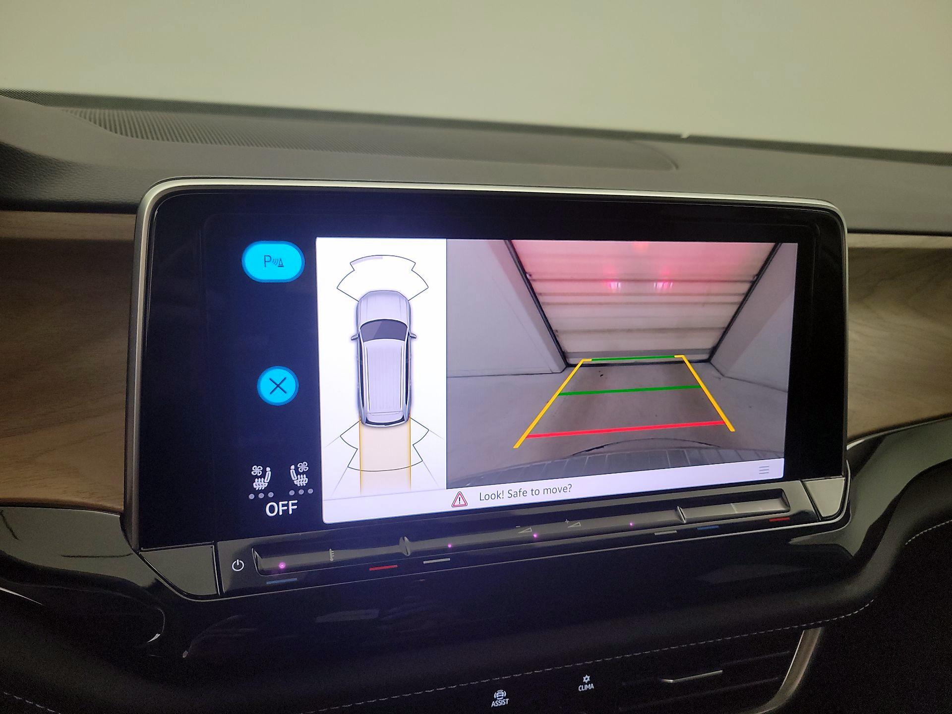 Thumbnail: 2024 Volkswagen Atlas - 14