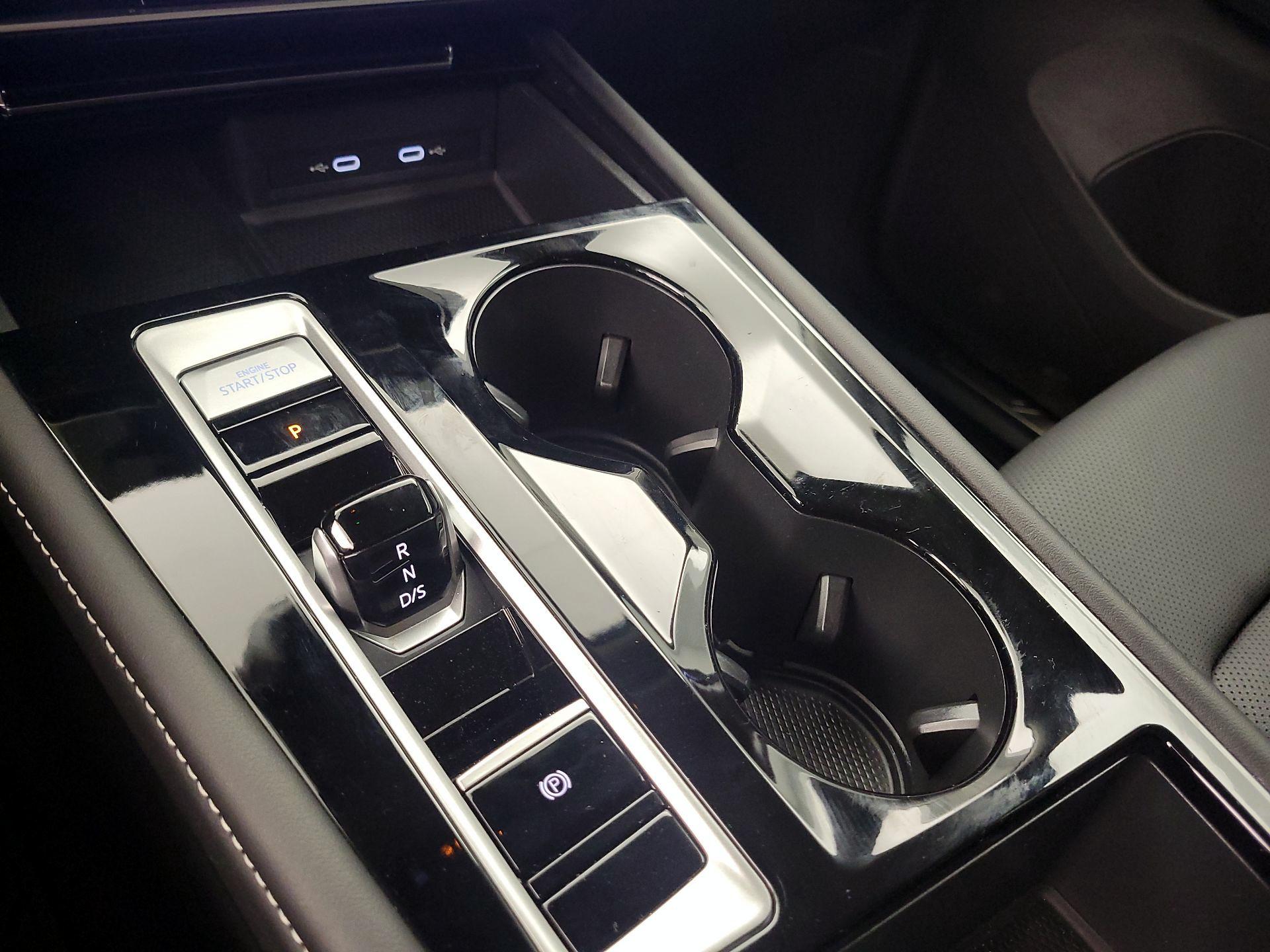 Thumbnail: 2024 Volkswagen Atlas - 17