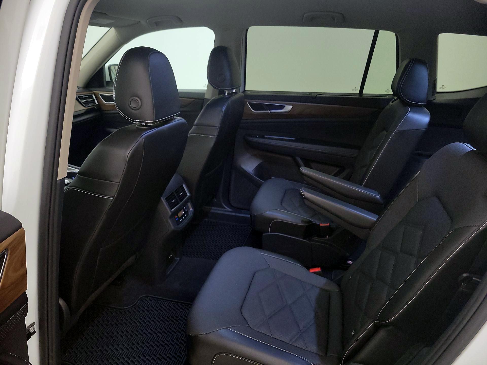 Thumbnail: 2024 Volkswagen Atlas - 19