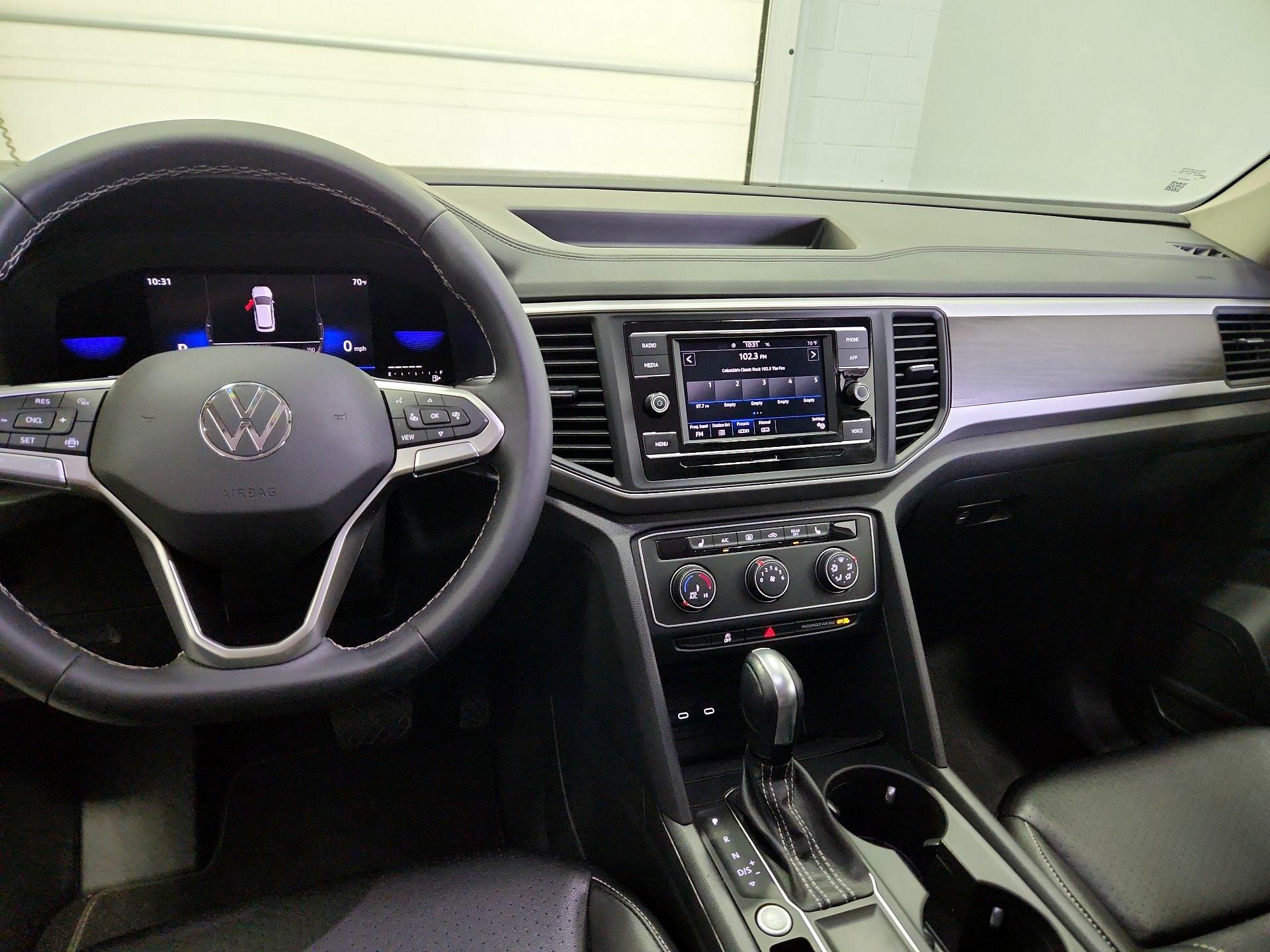 Thumbnail: 2023 Volkswagen Atlas - 9